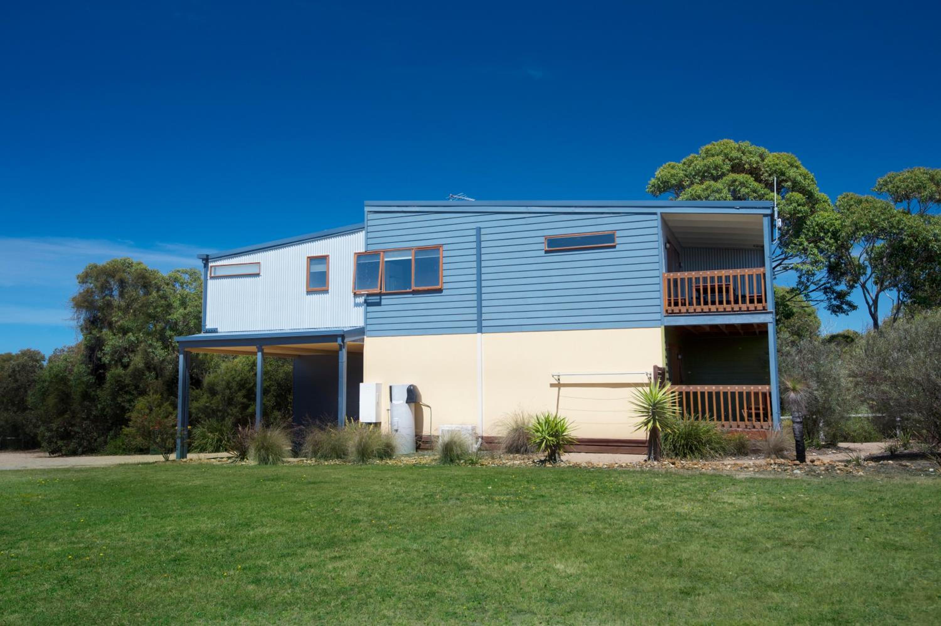 The Lakes Beachfront Holiday Park