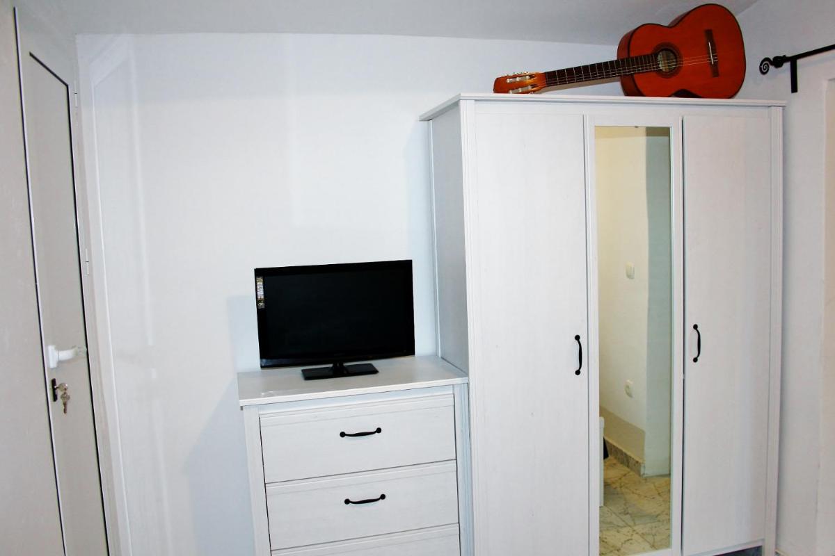 Photo 23