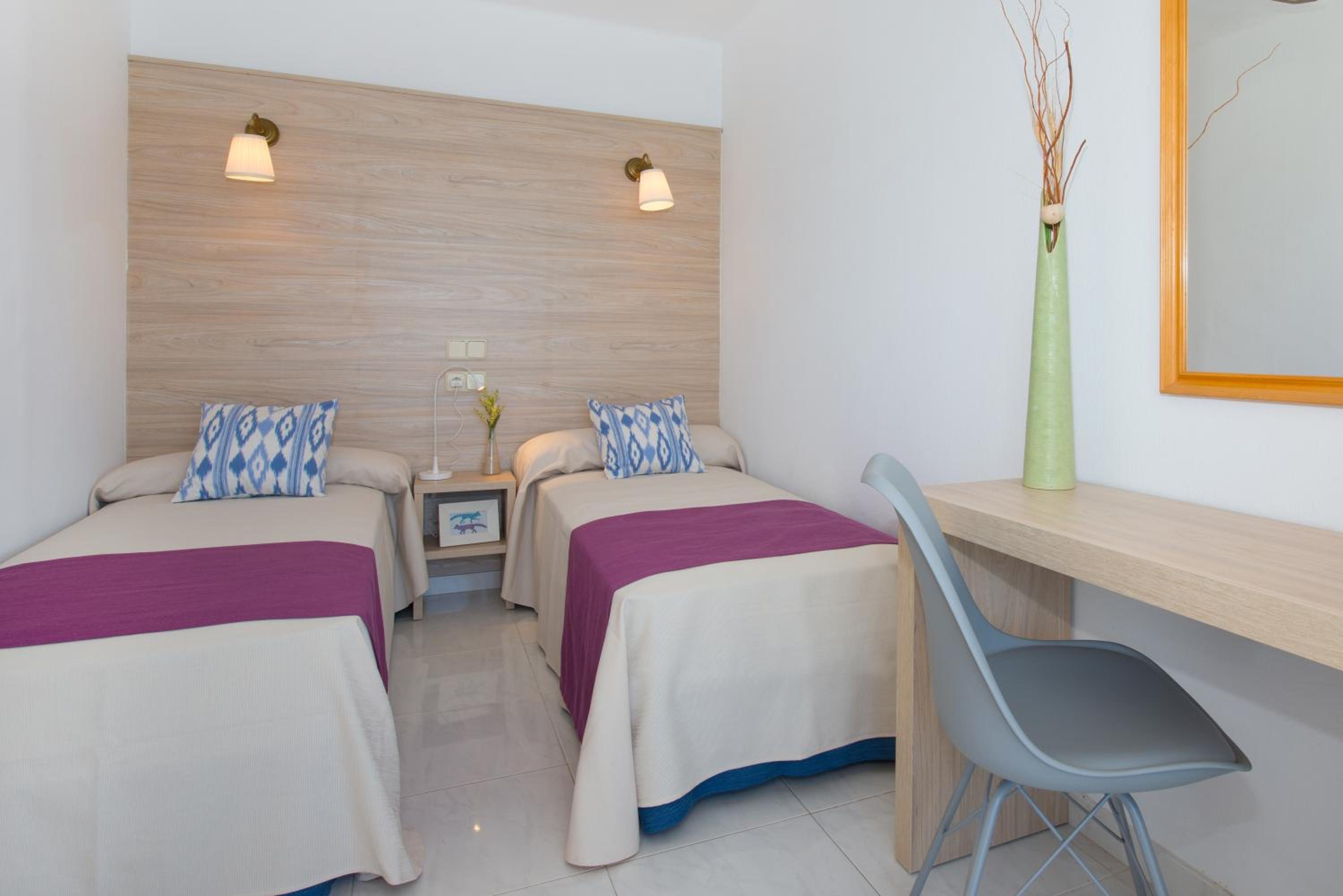 Apartamentos Calablanca