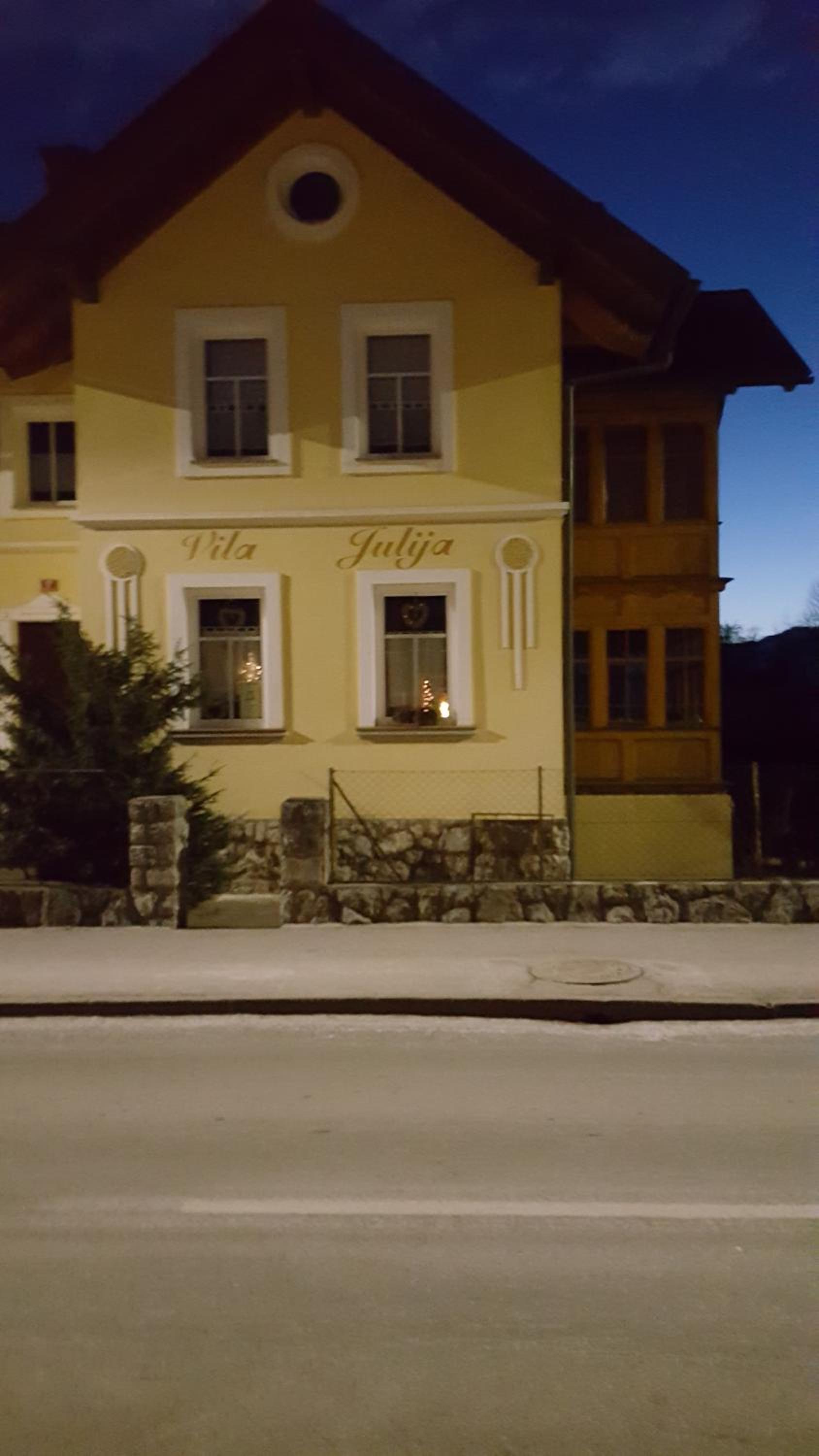 Photo 18