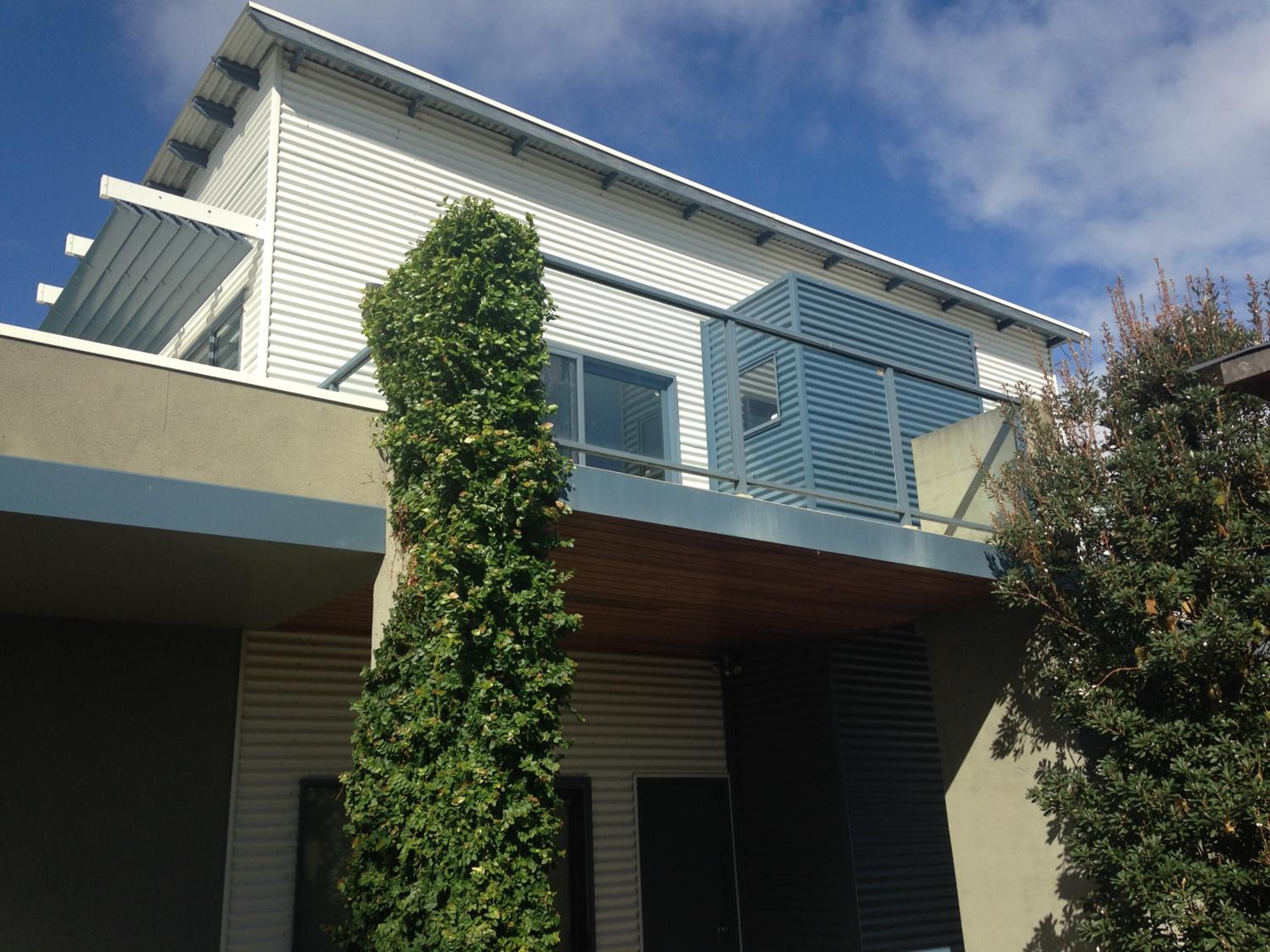 Bay Breeze Beach Holiday Home
