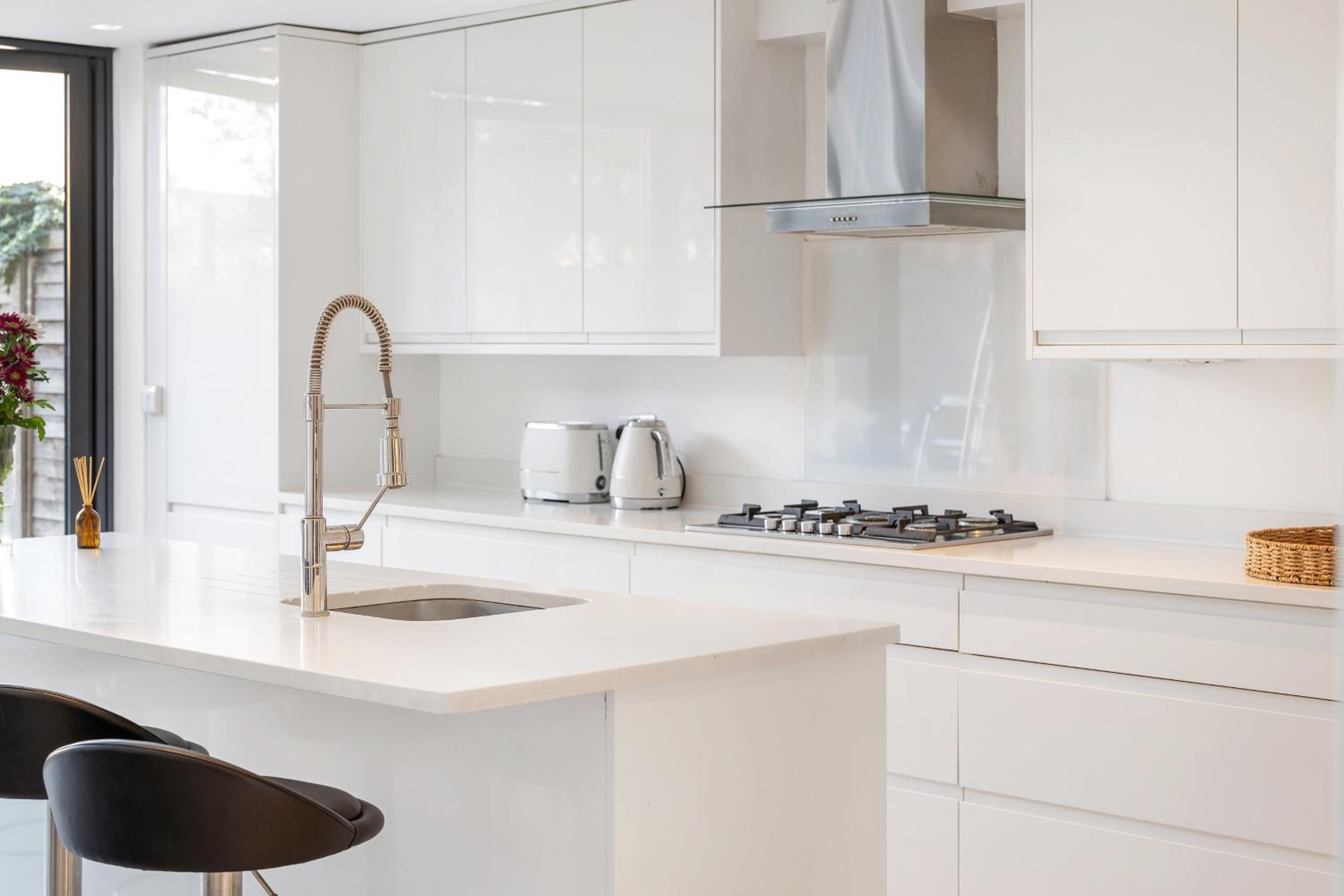 Stunning fully firnished 4 bedroom house in Peckam
