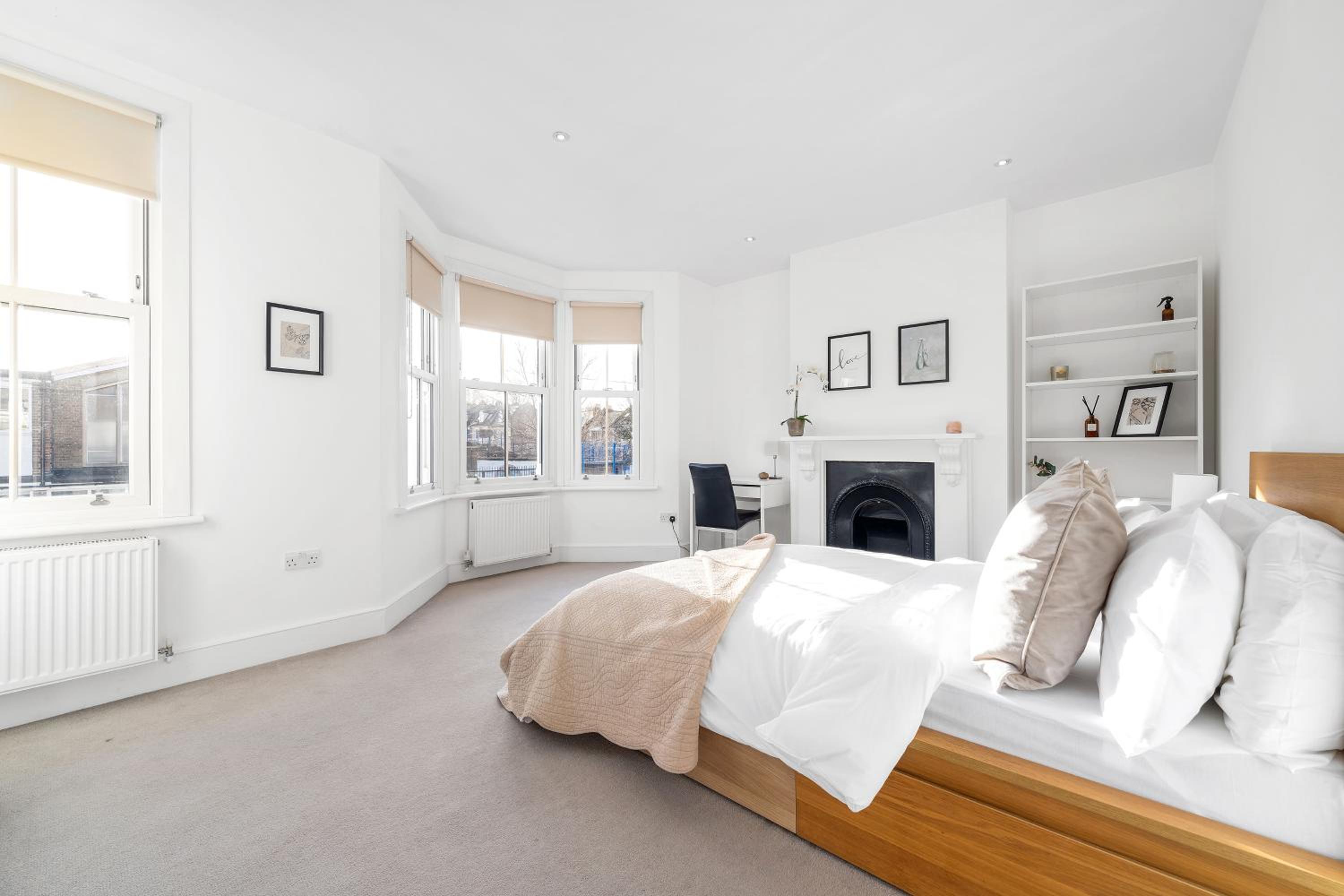 Stunning fully firnished 4 bedroom house in Peckam photo 4