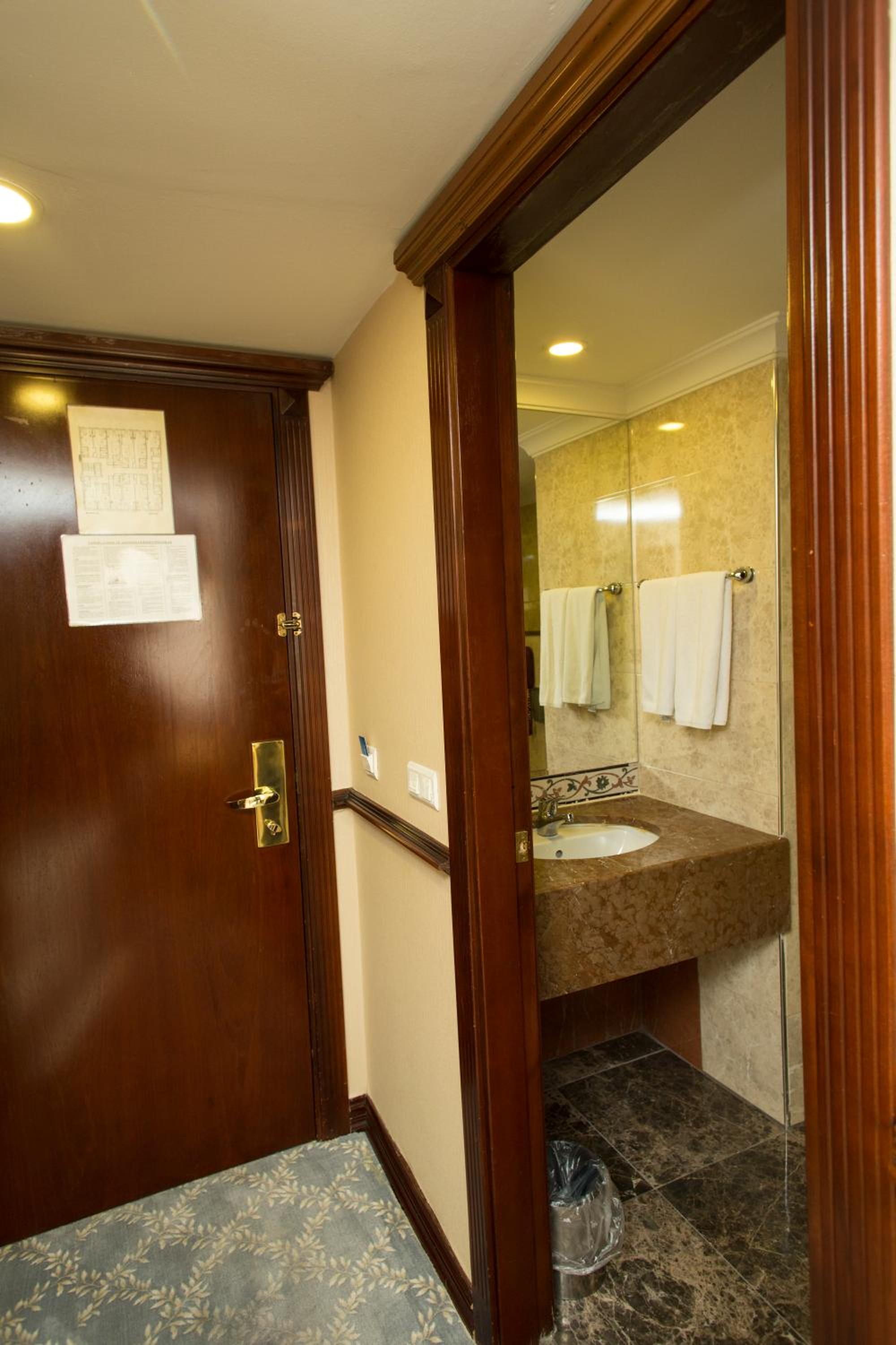 Topkapi Inter İstanbul Otel - Image 36