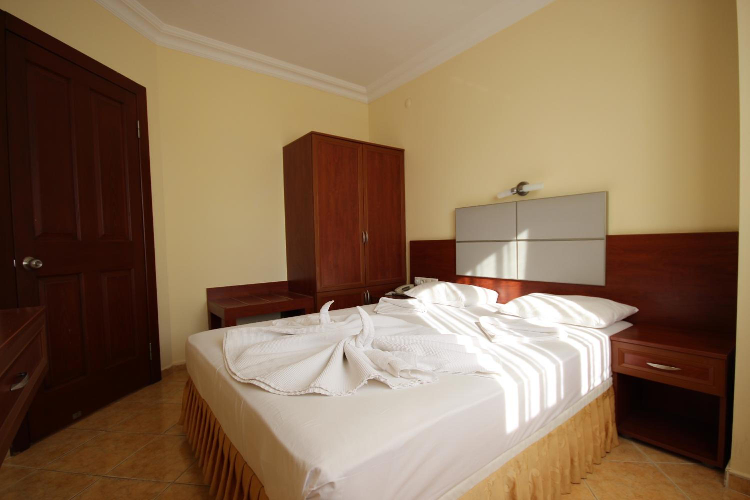 Minta Apart Hotel - Image 30