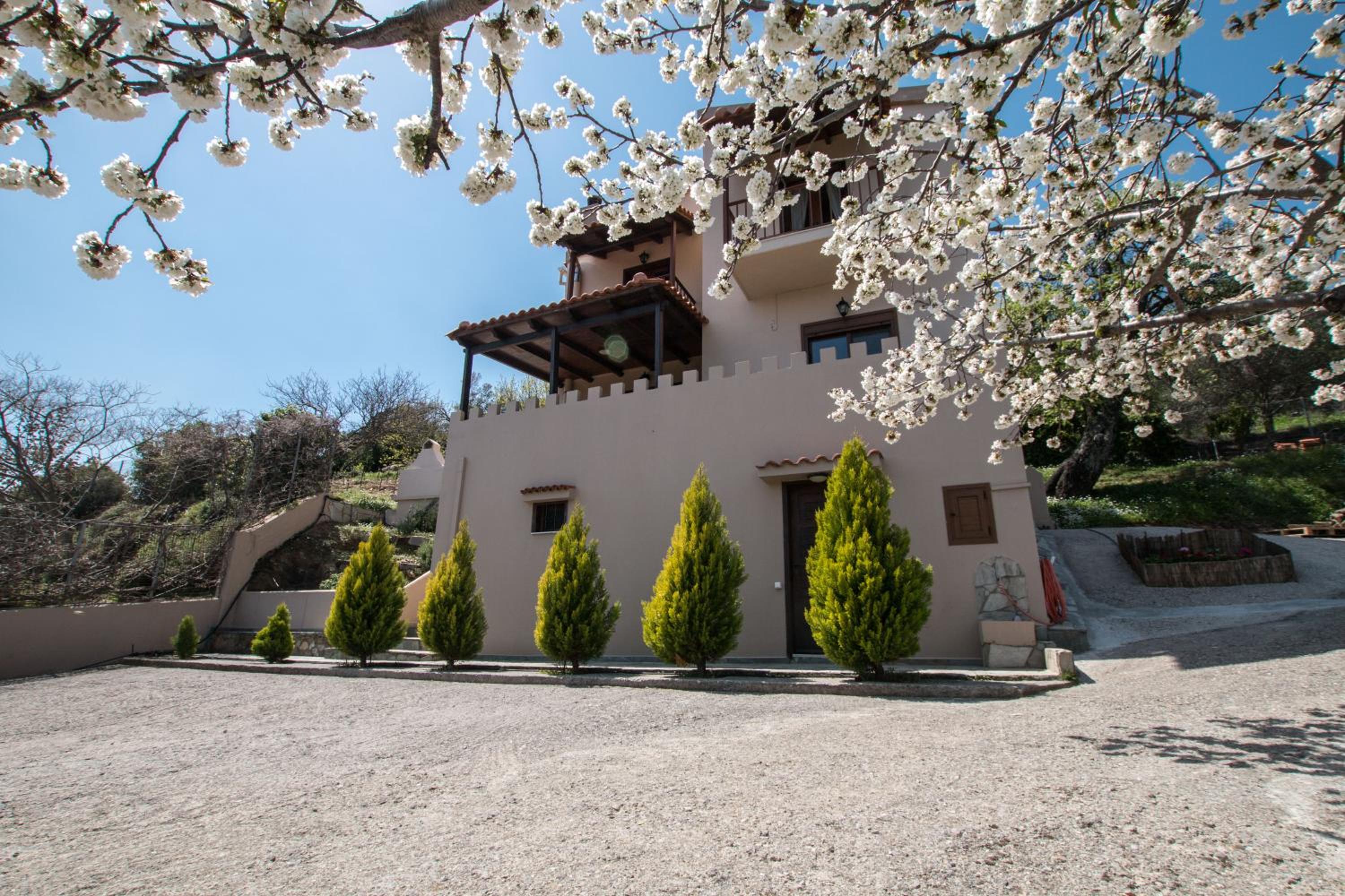 Aori Hillside Villa