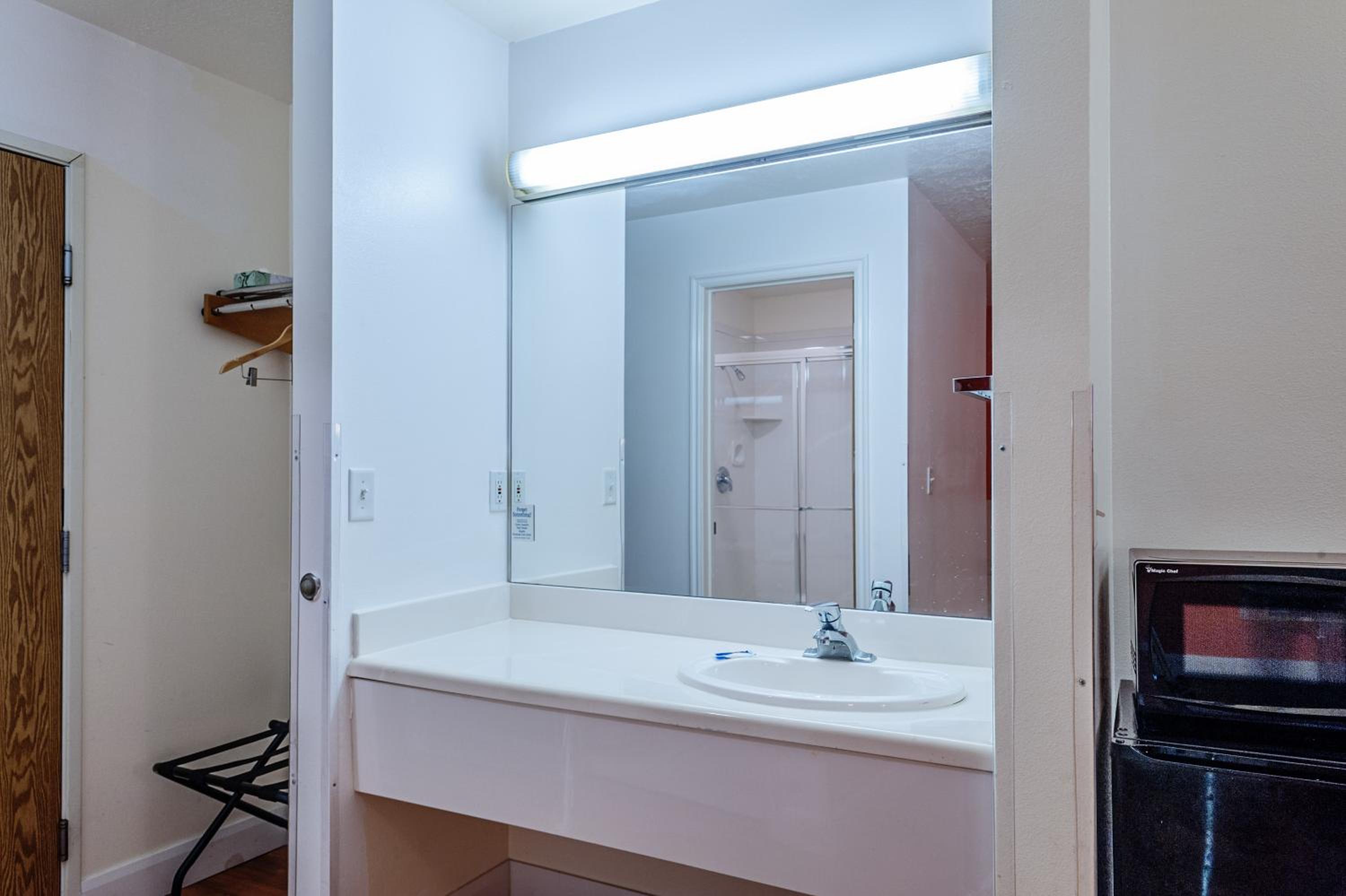 Beaver Vacations - Motel 6-Beaver, UT - Property Image 1