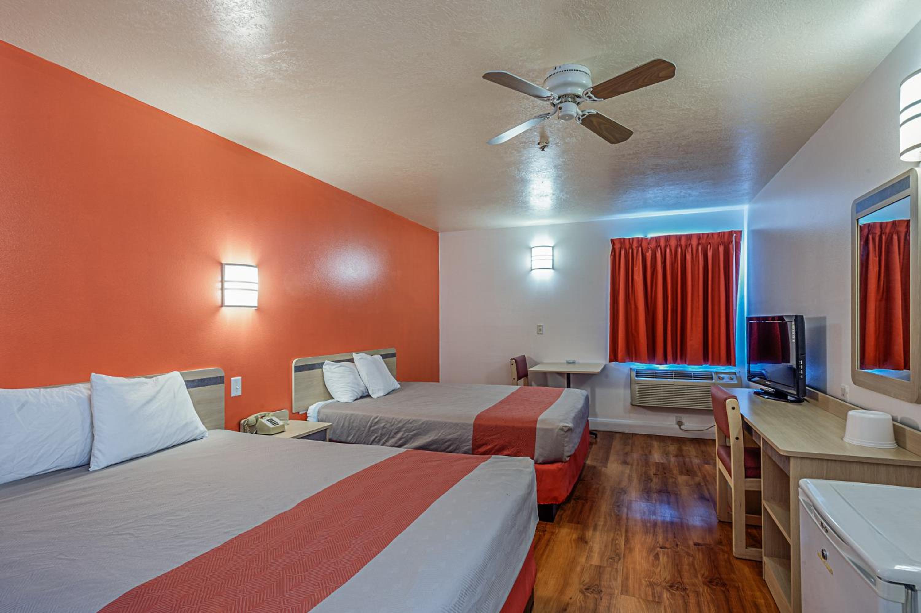 Beaver Vacations - Motel 6-Beaver, UT - Property Image 12