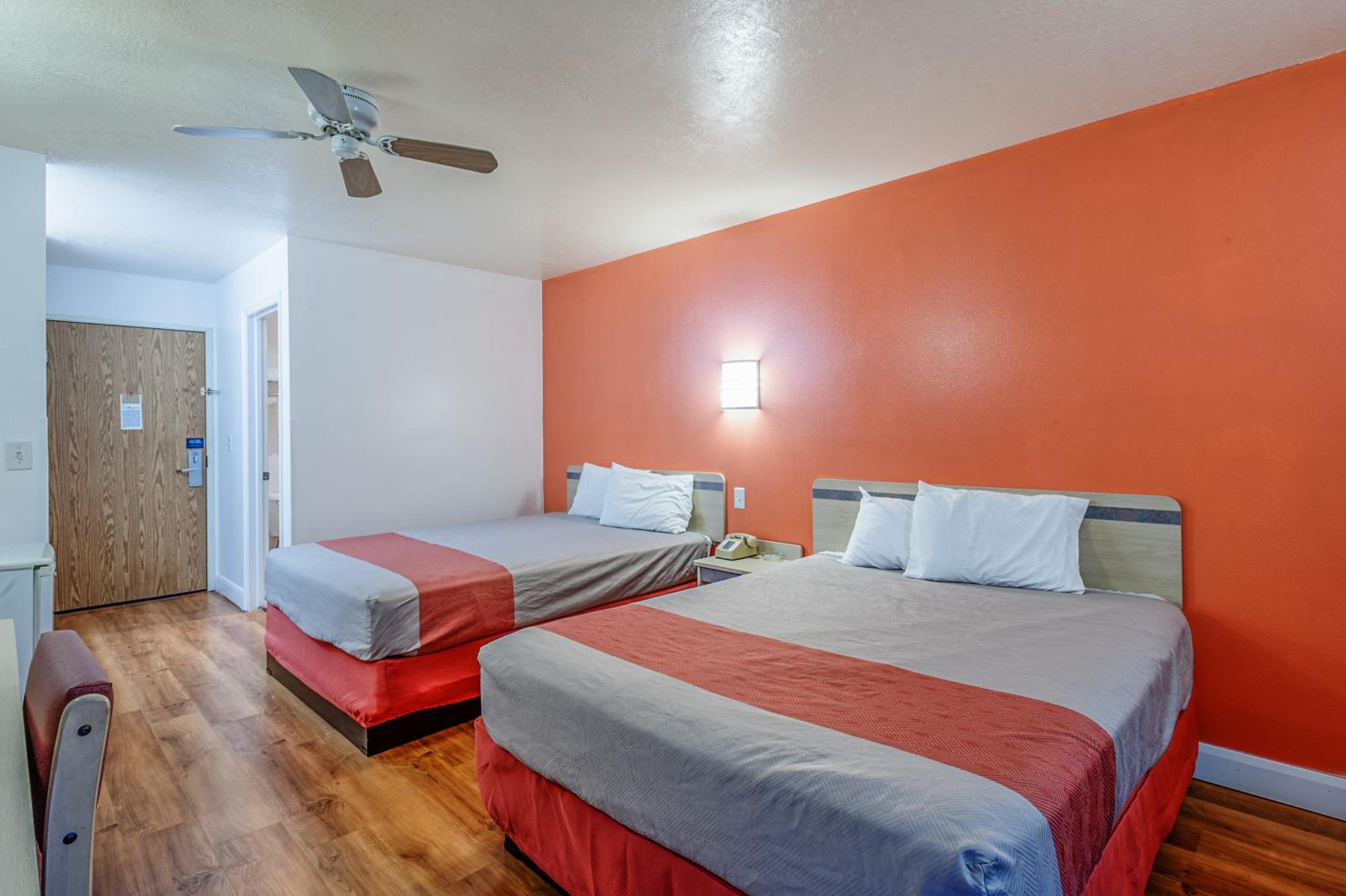 Beaver Vacations - Motel 6-Beaver, UT - Property Image 11