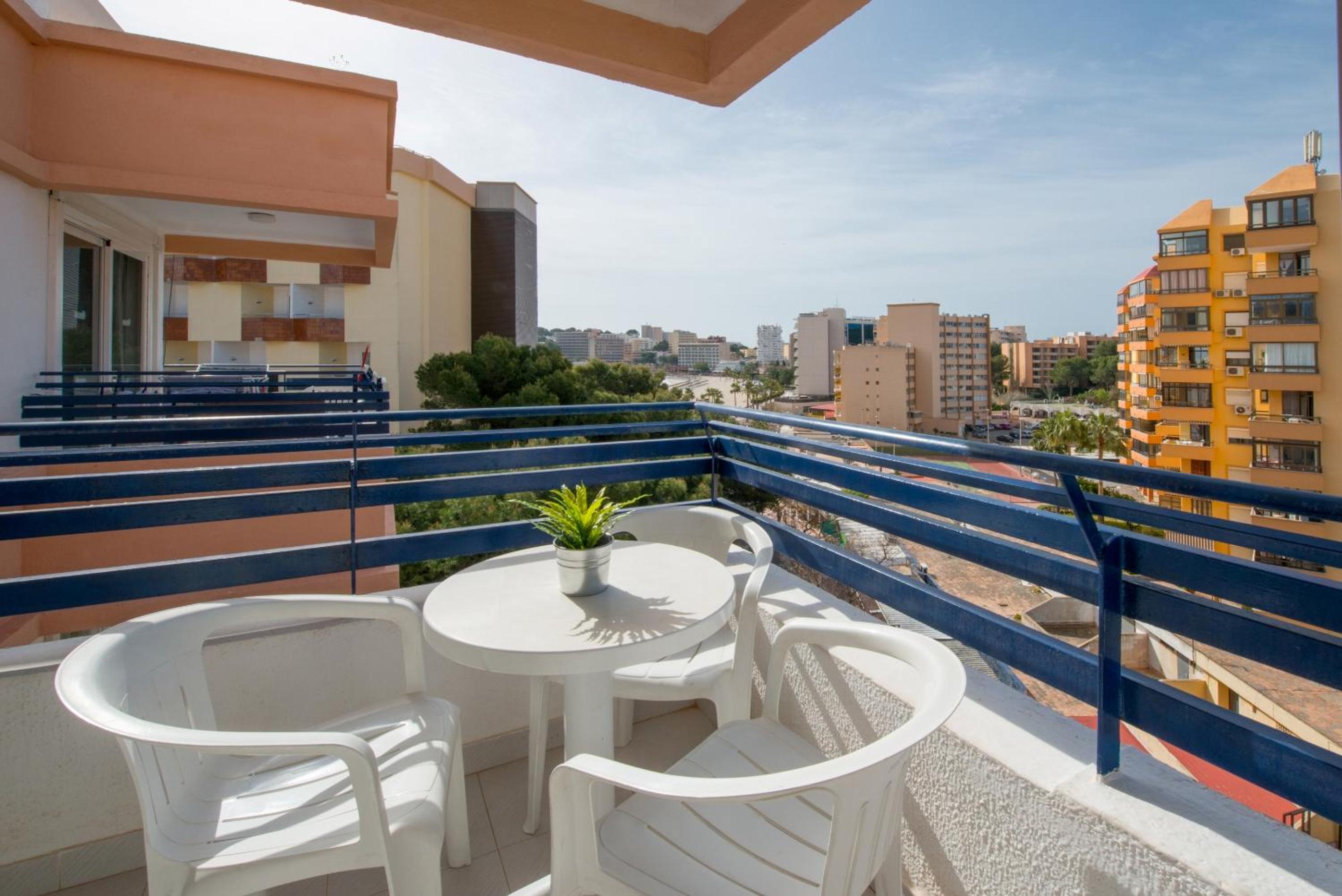 Apartamentos Calablanca