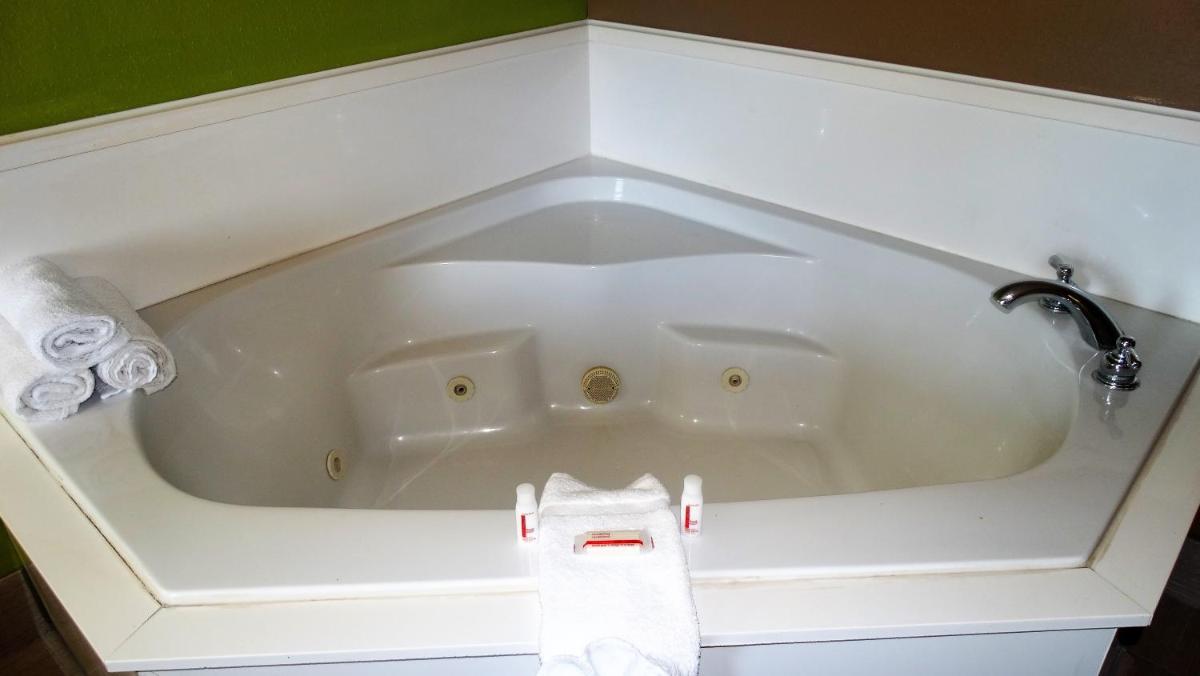 Jacuzzi
