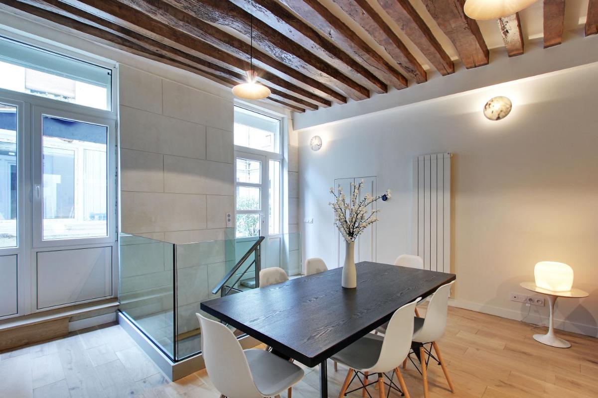 Pick a Flat's Apartment in le Marais - Rue Vieille du Temple