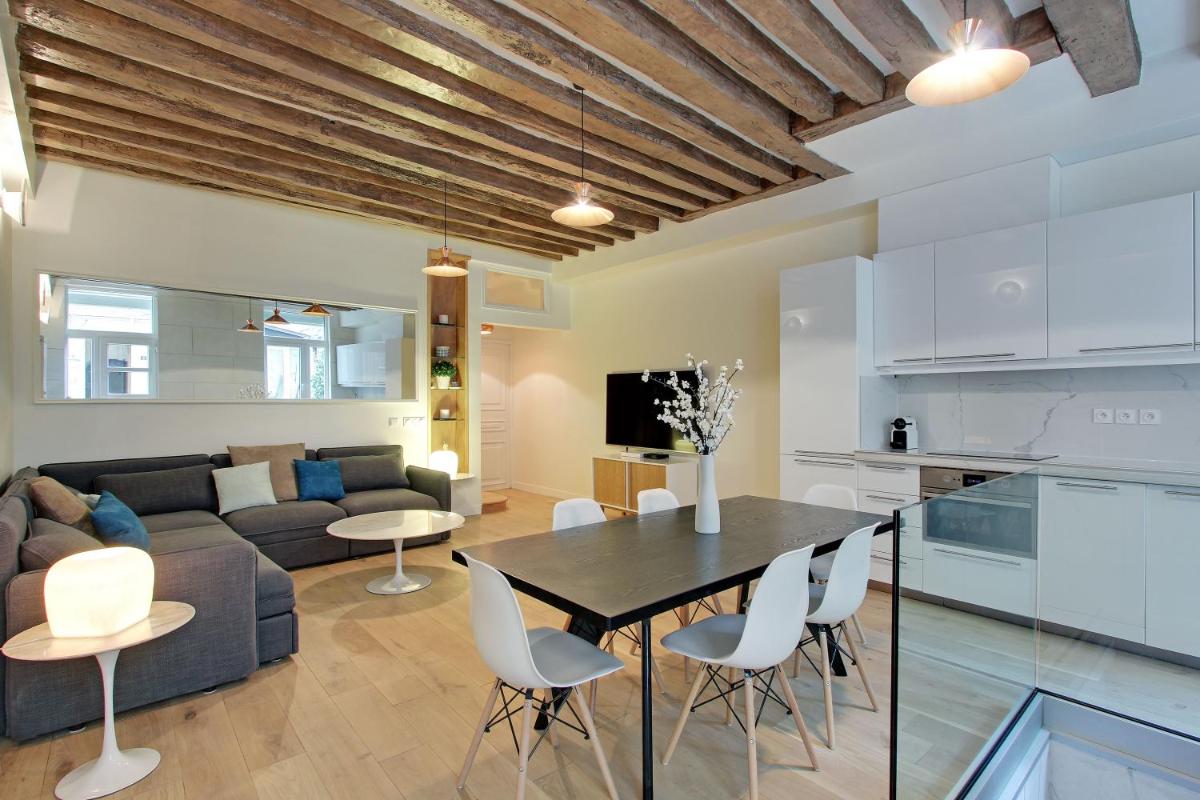 Pick a Flat's Apartment in le Marais - Rue Vieille du Temple