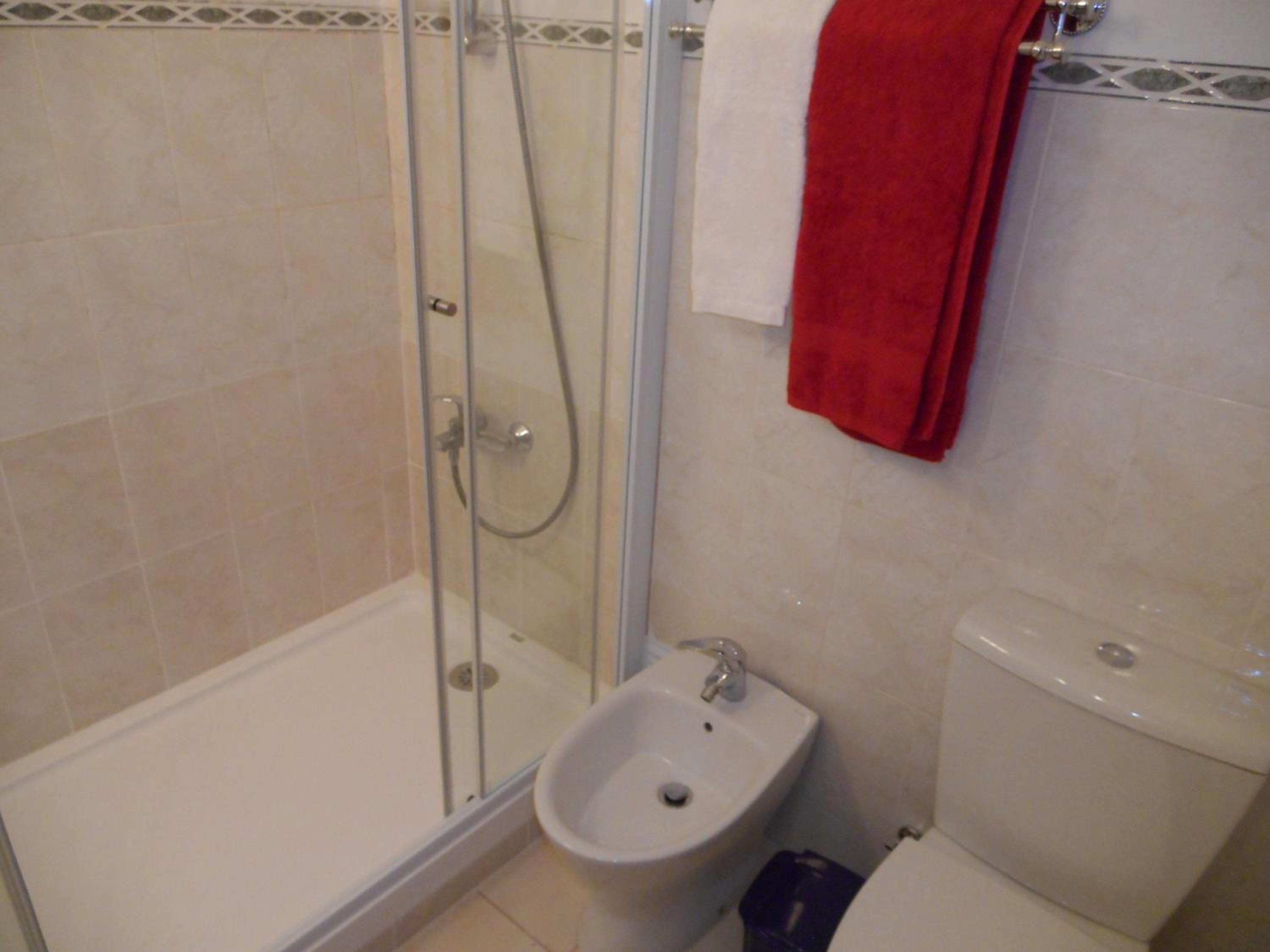 Vista da Marina en Lagos — bathroom