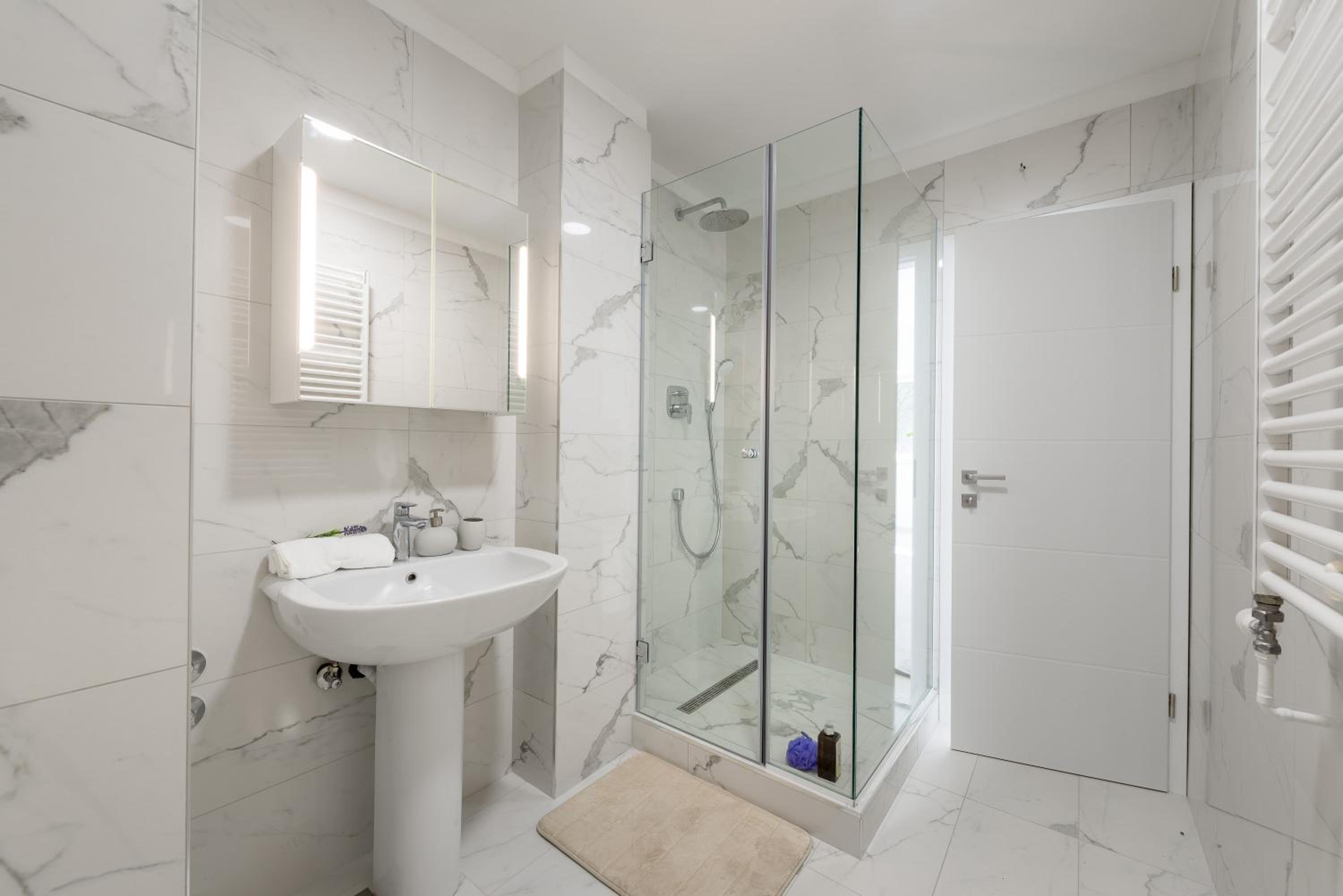 Urban Chic LUXE apartments near Beach Bačvice & CENTRE view 3
