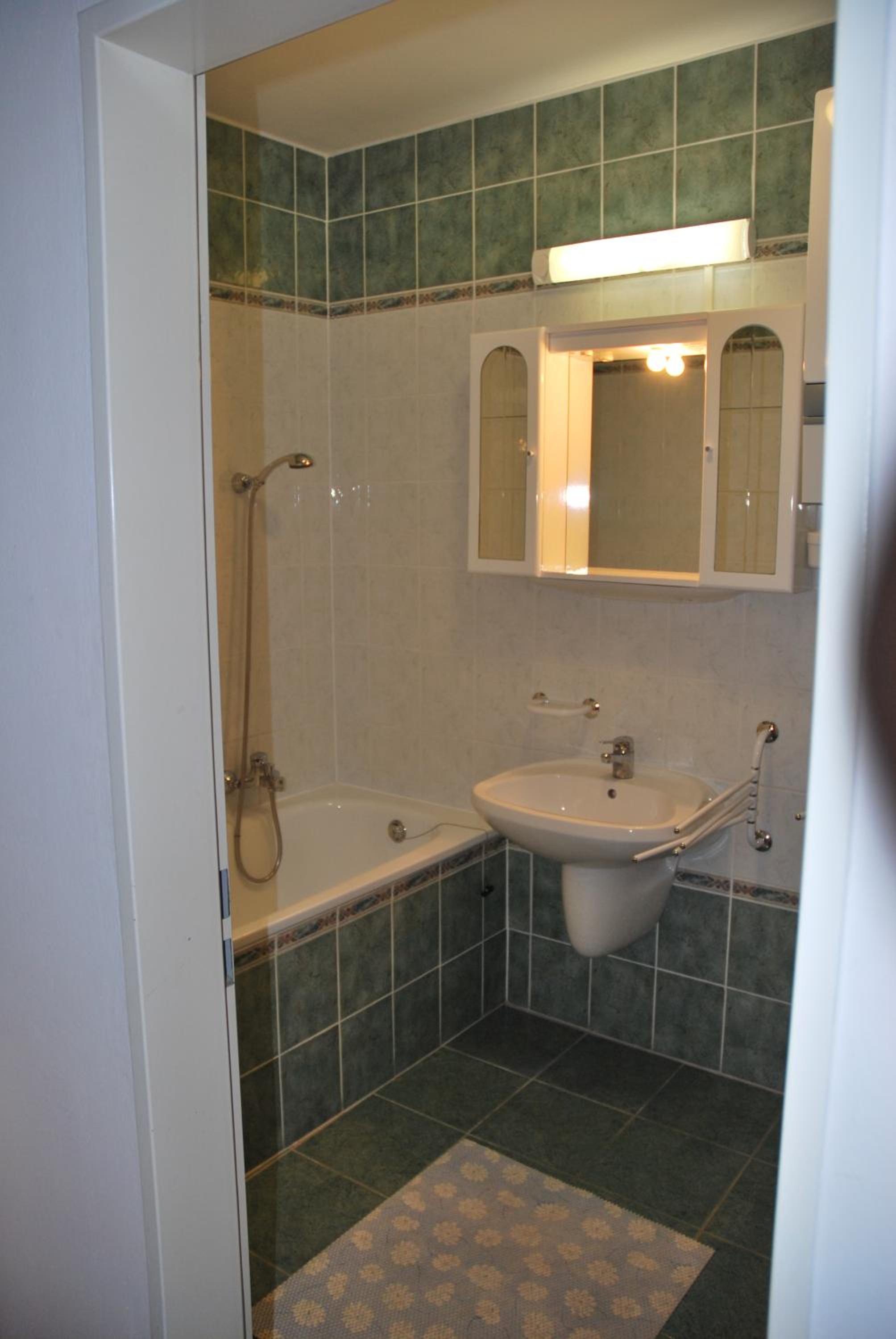 Photo 51