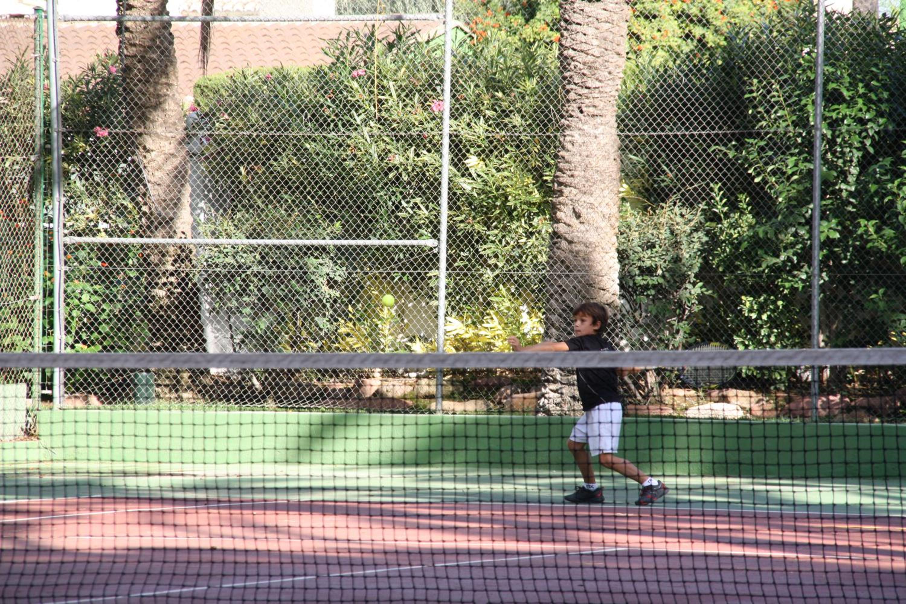 El Oasis Villa Resort