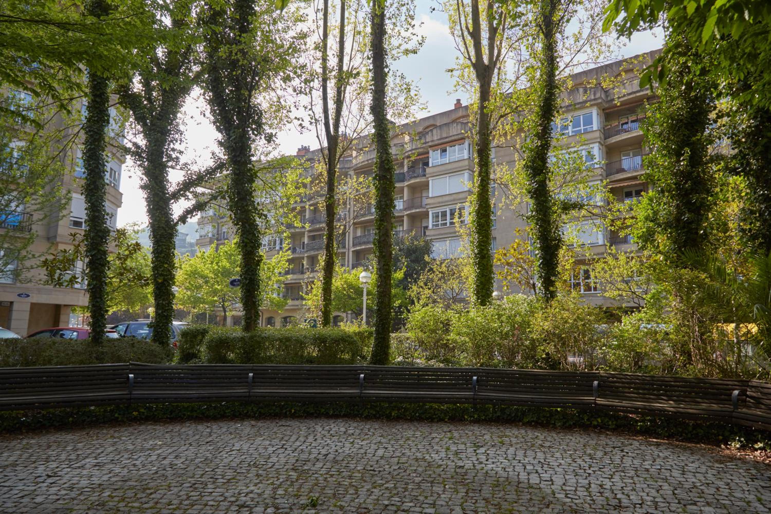 Playa de Ondarreta 2 by FeelFree Rentals