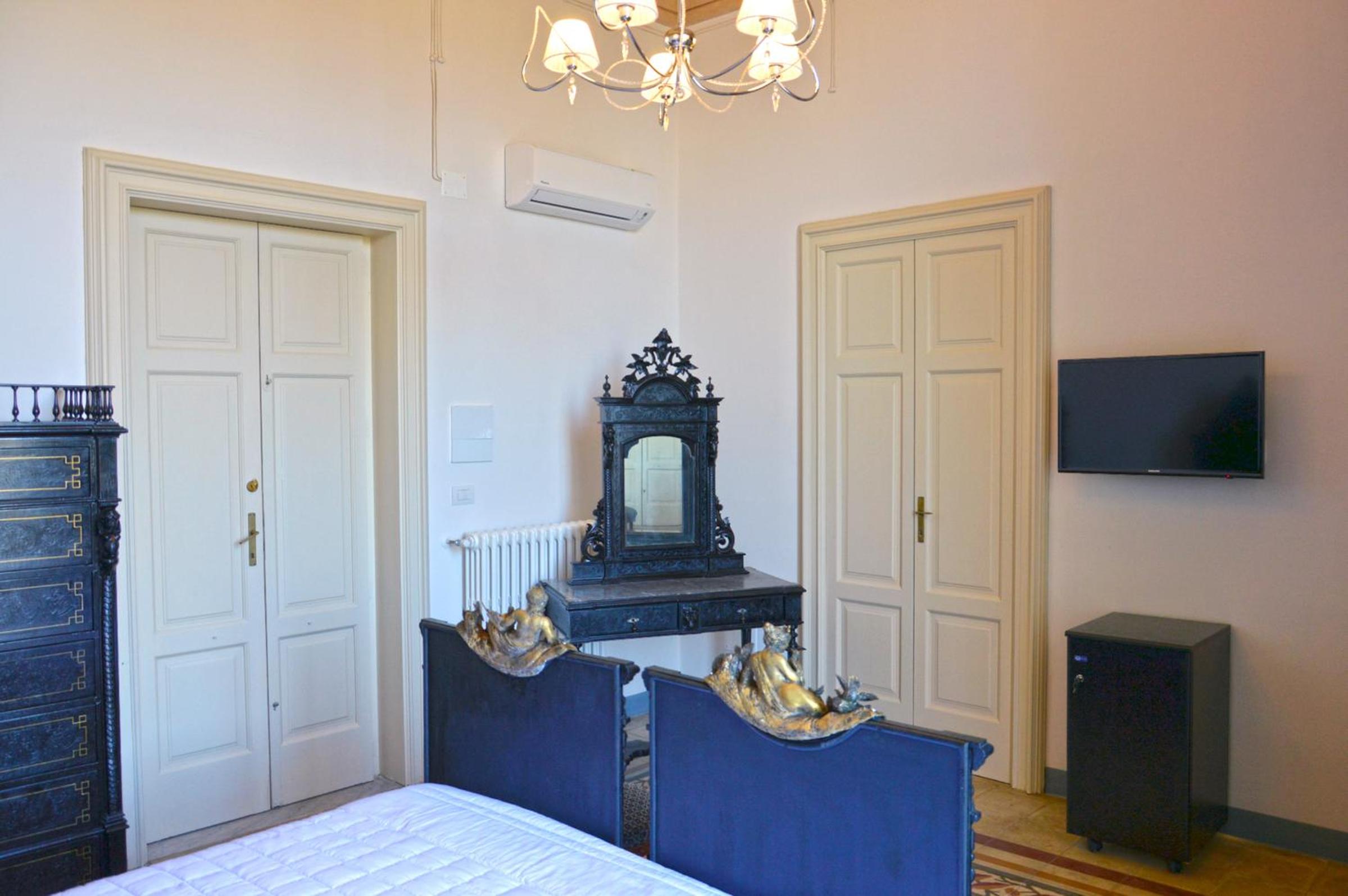 Palazzo Vallebona