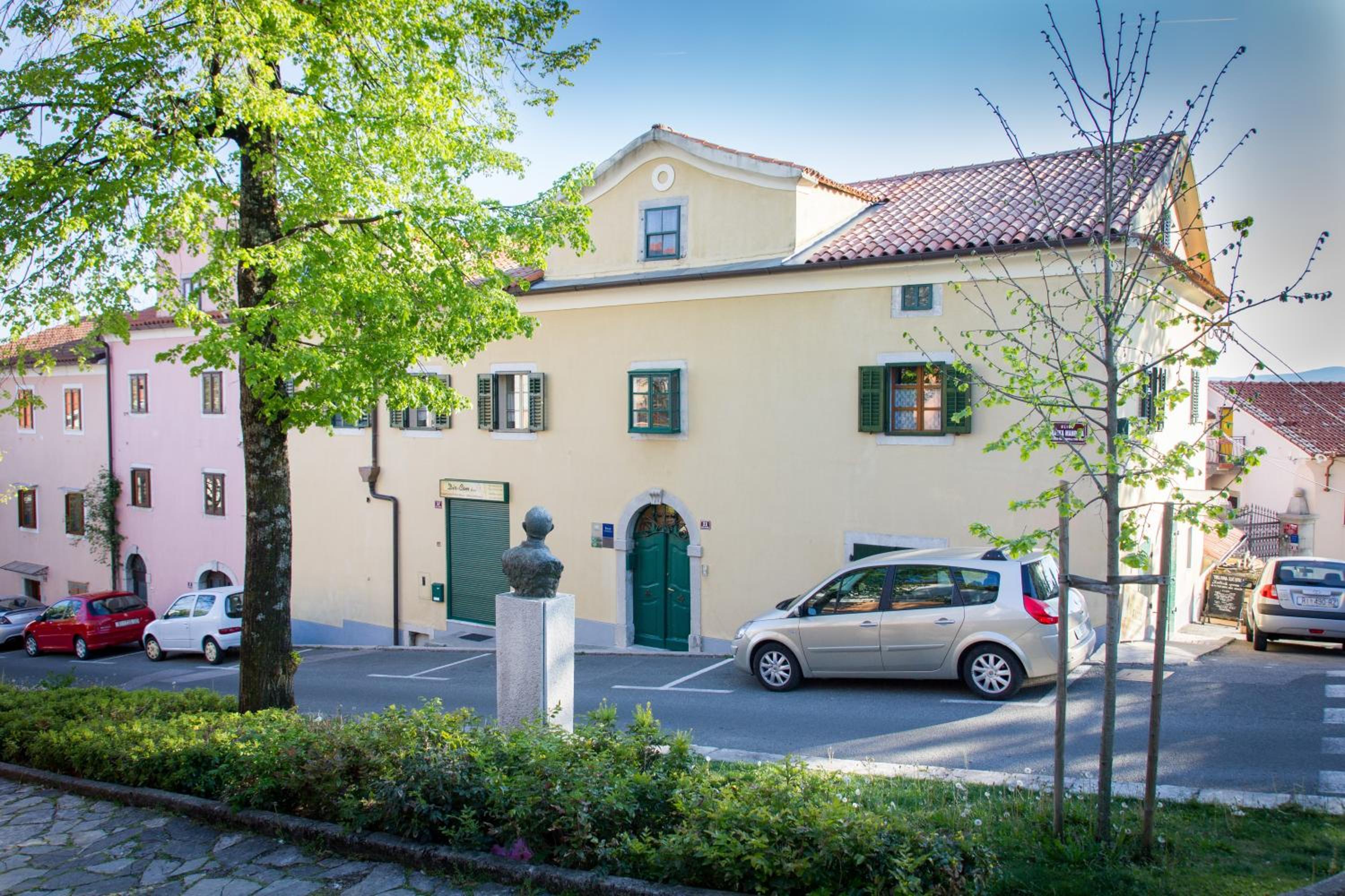 Apartments Villa Kastav in Old town center with sea view and parking photo 5