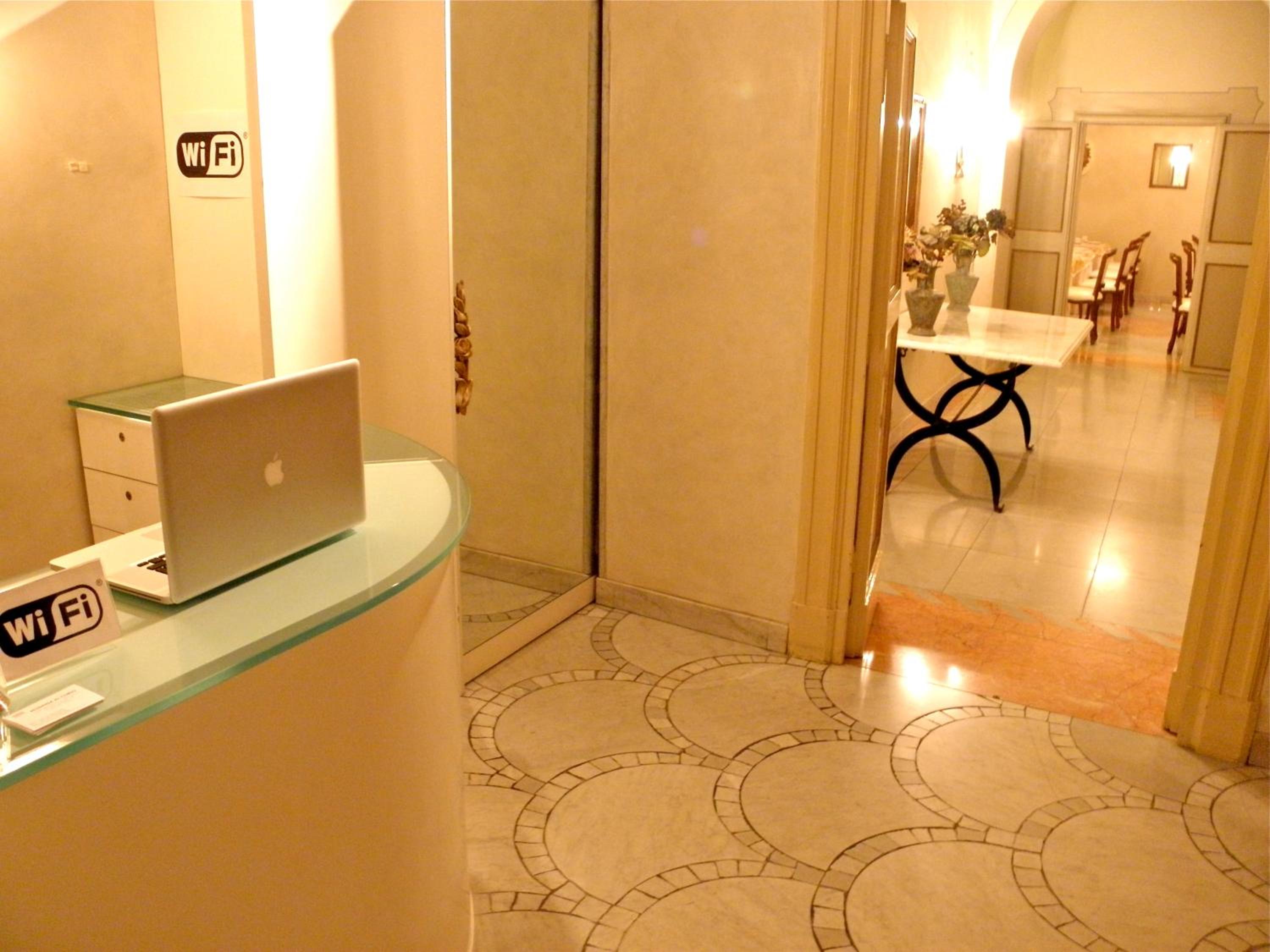Residenza Al Corso Suites