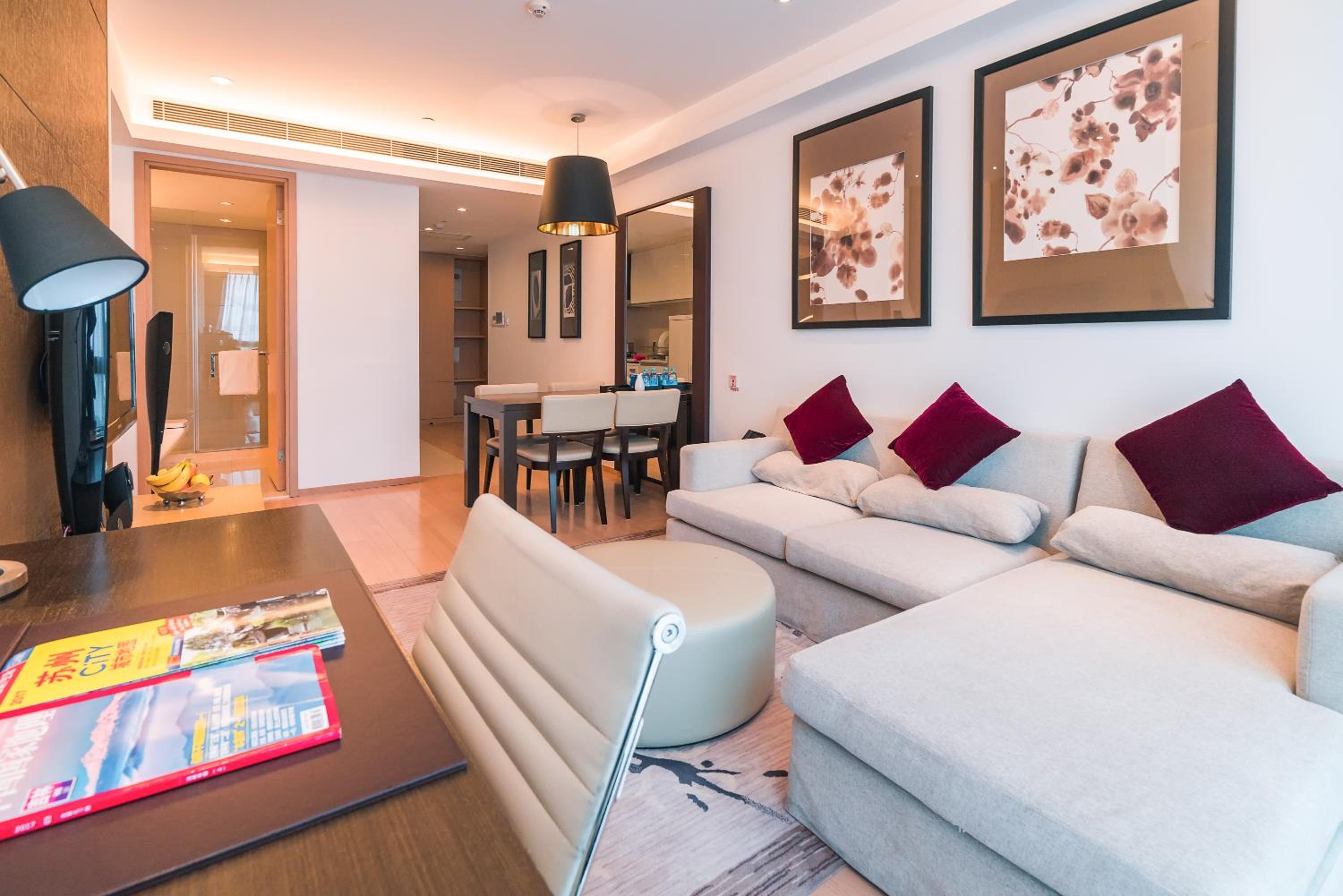 The Pushi Global 188 Serviced Apartment view 4