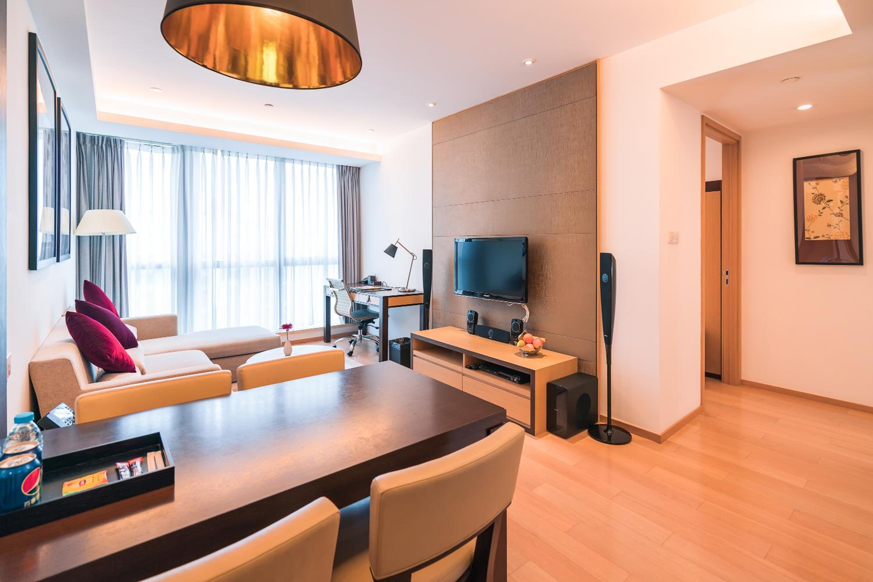 The Pushi Global 188 Serviced Apartment view 2