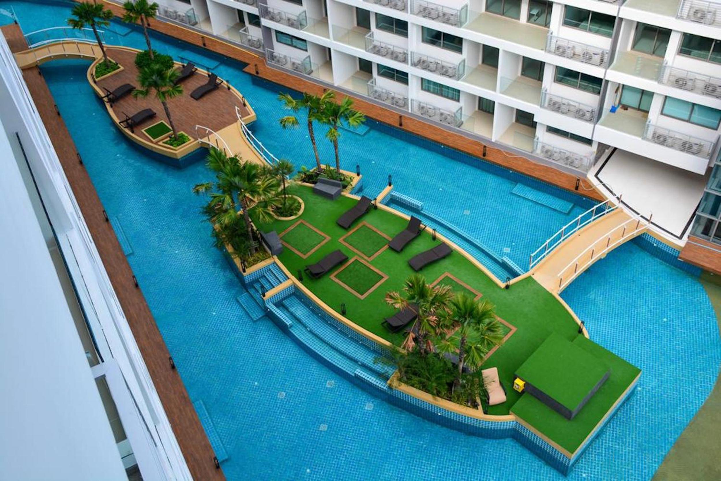 Laguna Beach Resort - Pool View - Sandy Beach, Gym & Huge Lagoon with Slides