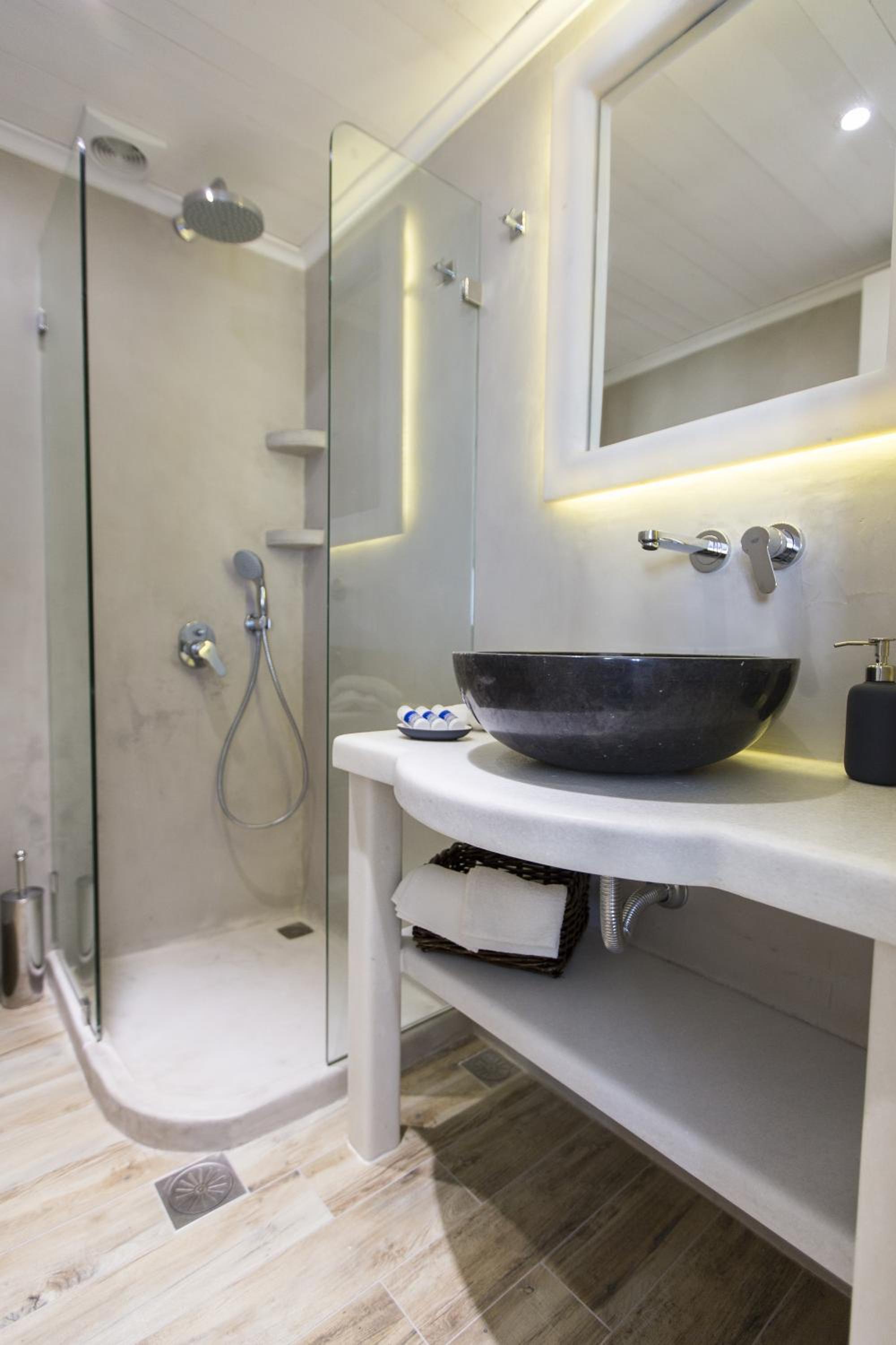Naxos Rock Villas