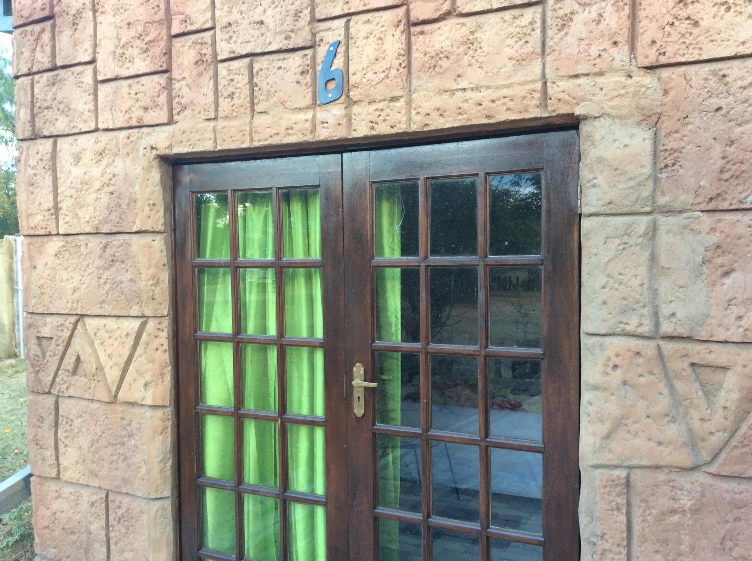 Photo 8