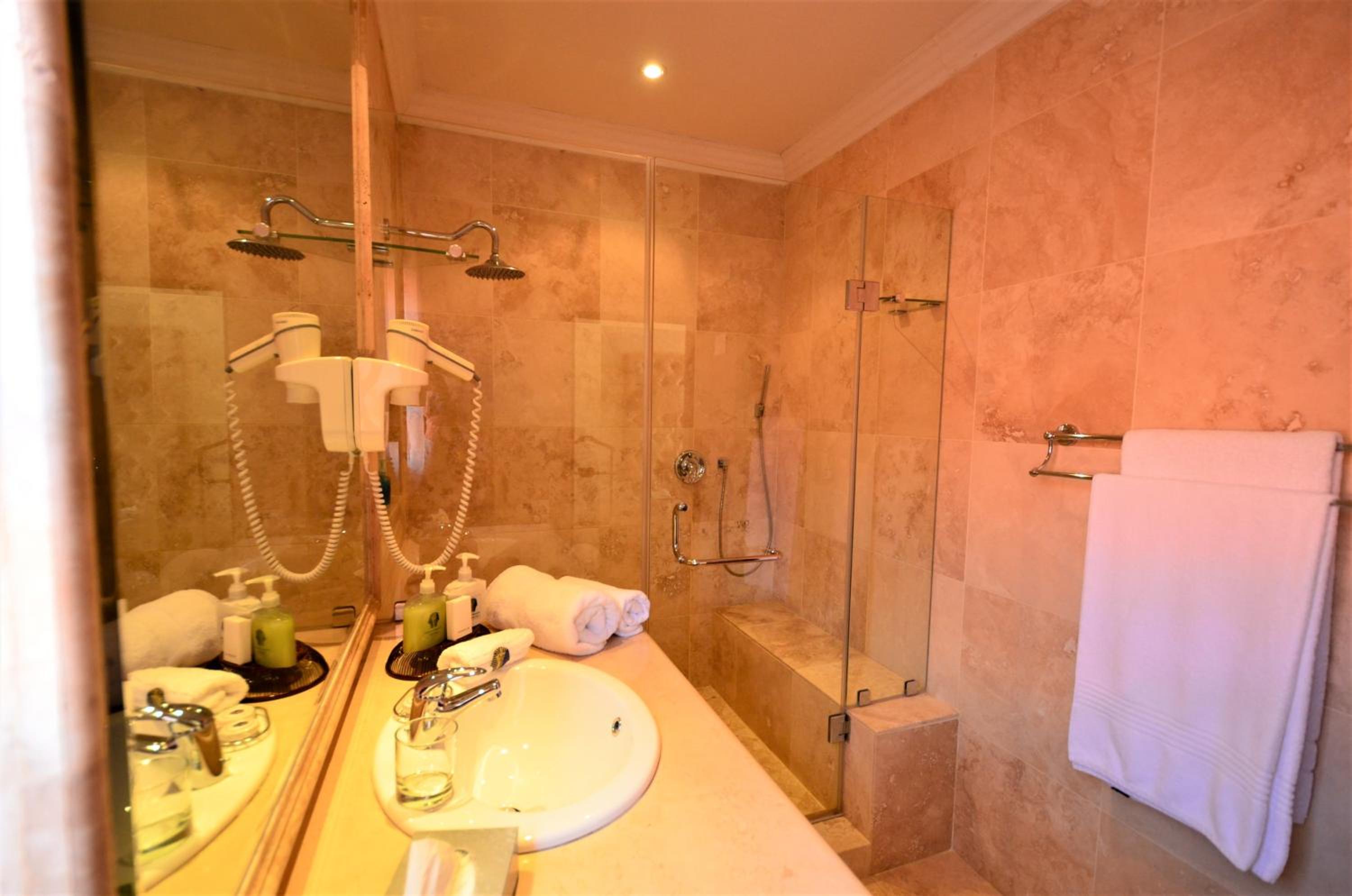 Summerview Boutique Hotel & Conference