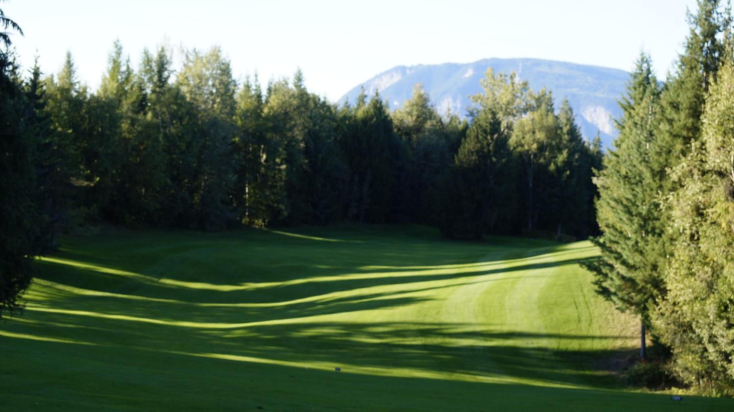 The Inn at the Ninth Hole Bed & Breakfast