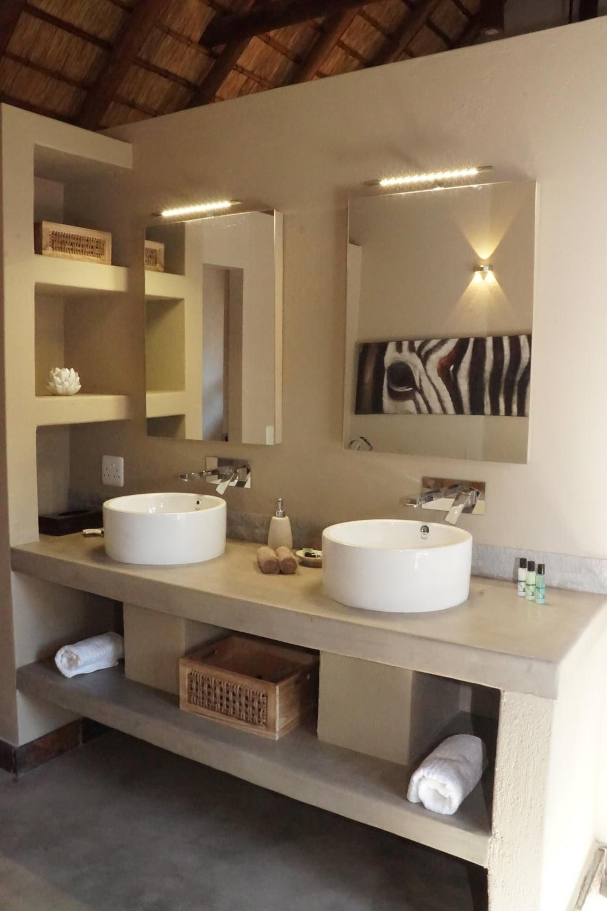 Bushbaby River Lodge