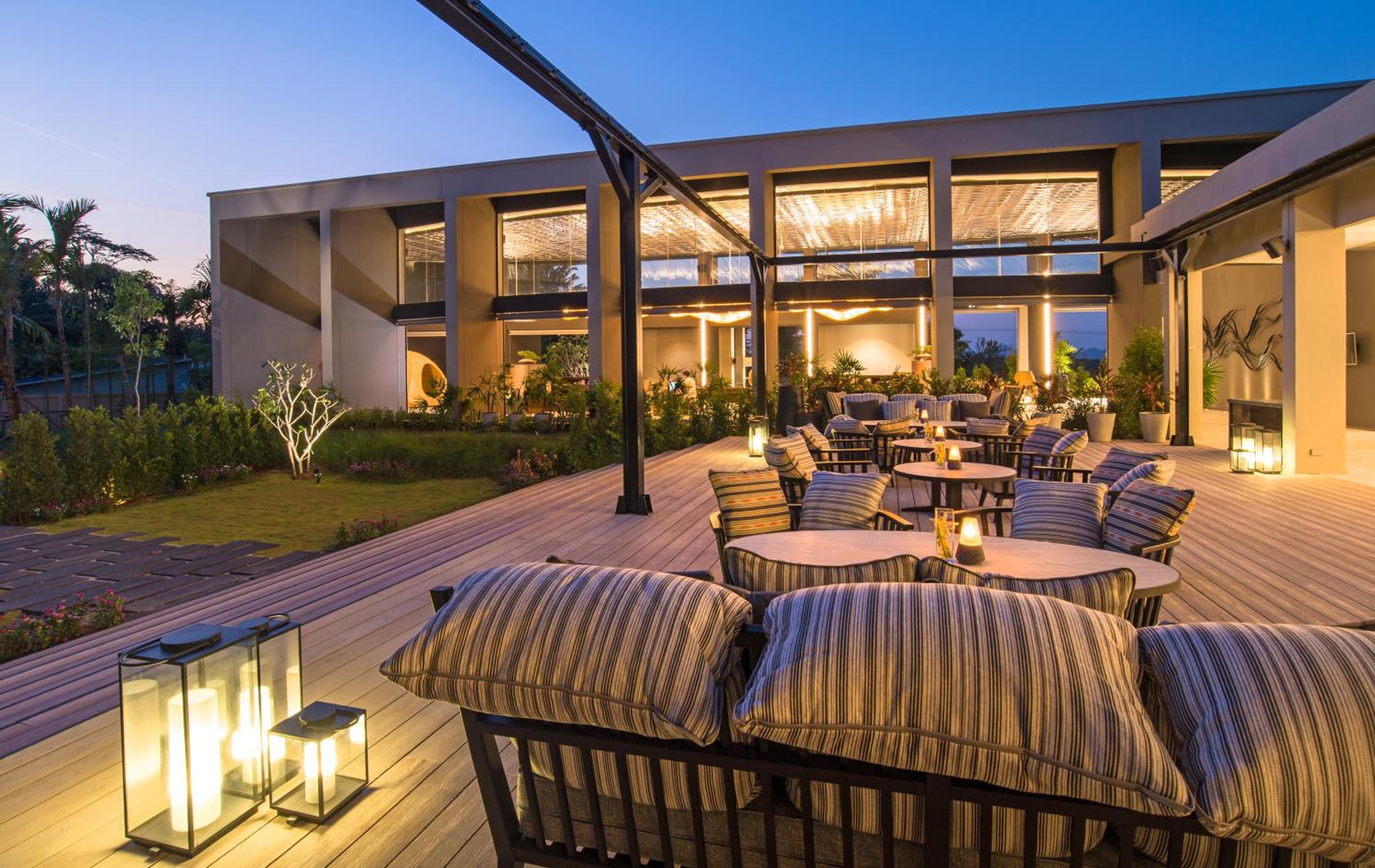 The ShellSea Krabi I Luxury Beach Front Resort & Pool Villa