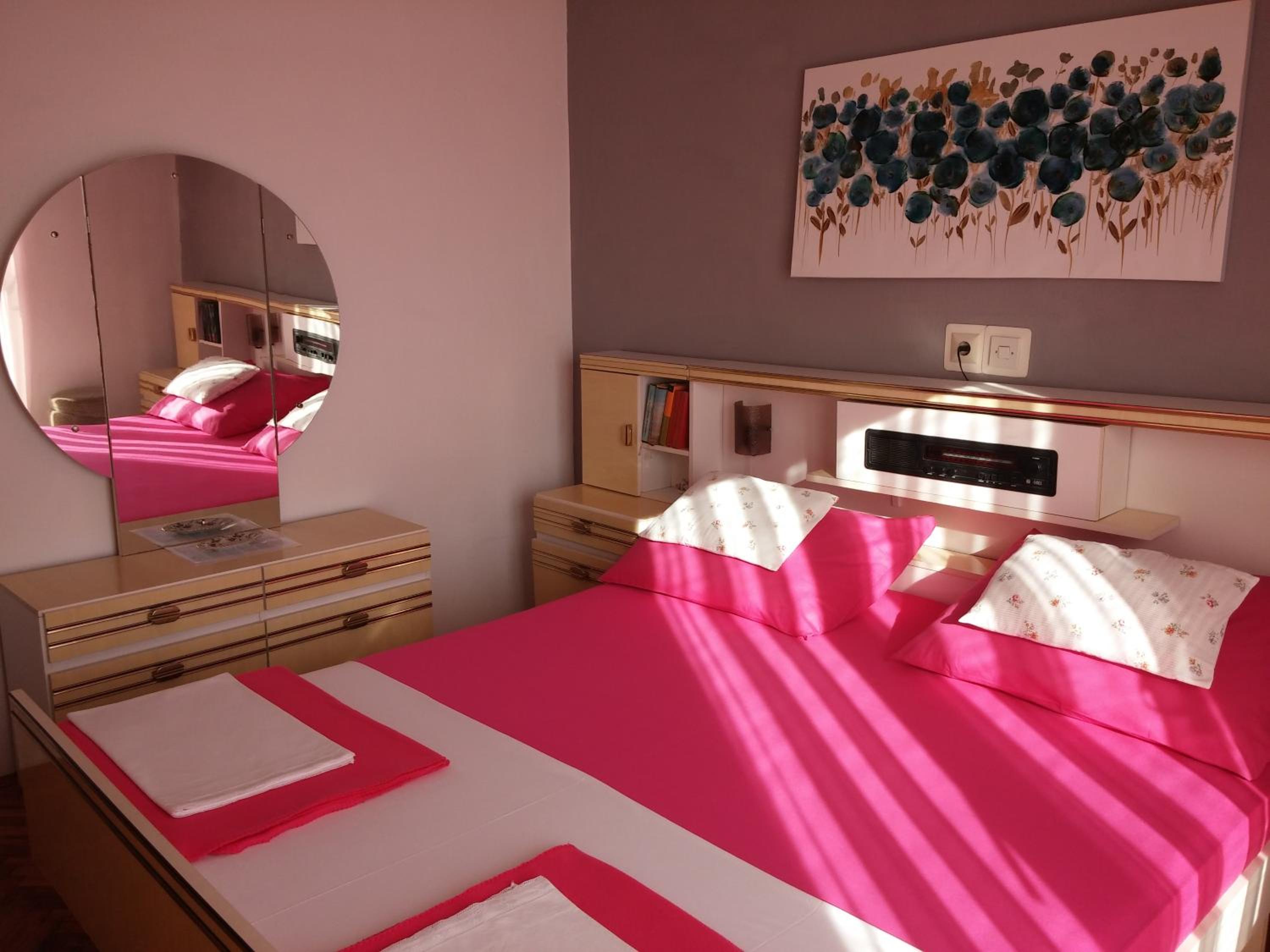 Apartments Ema