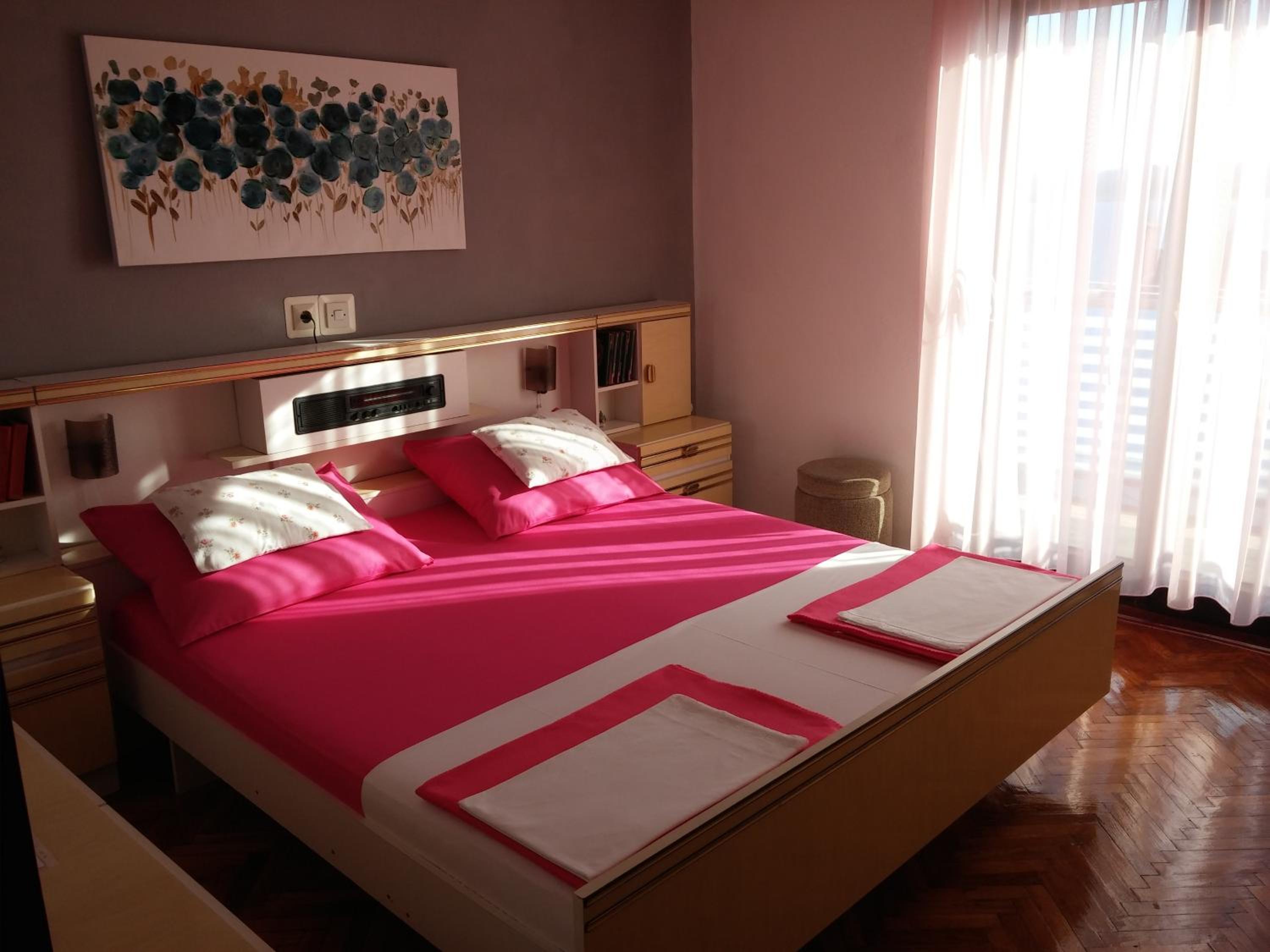 Apartments Ema