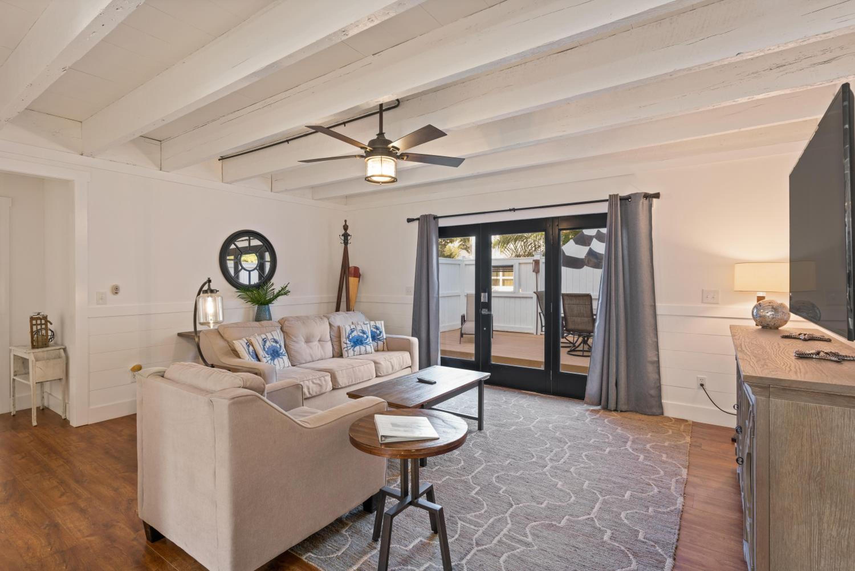 Sea Side Cottage - 4217 Second Street
