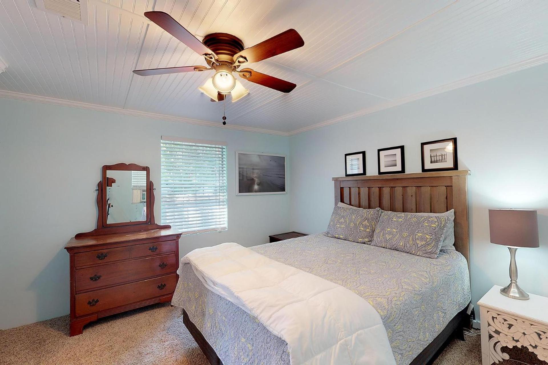 Hideaway Cottage - 11 Conch Shell Ln