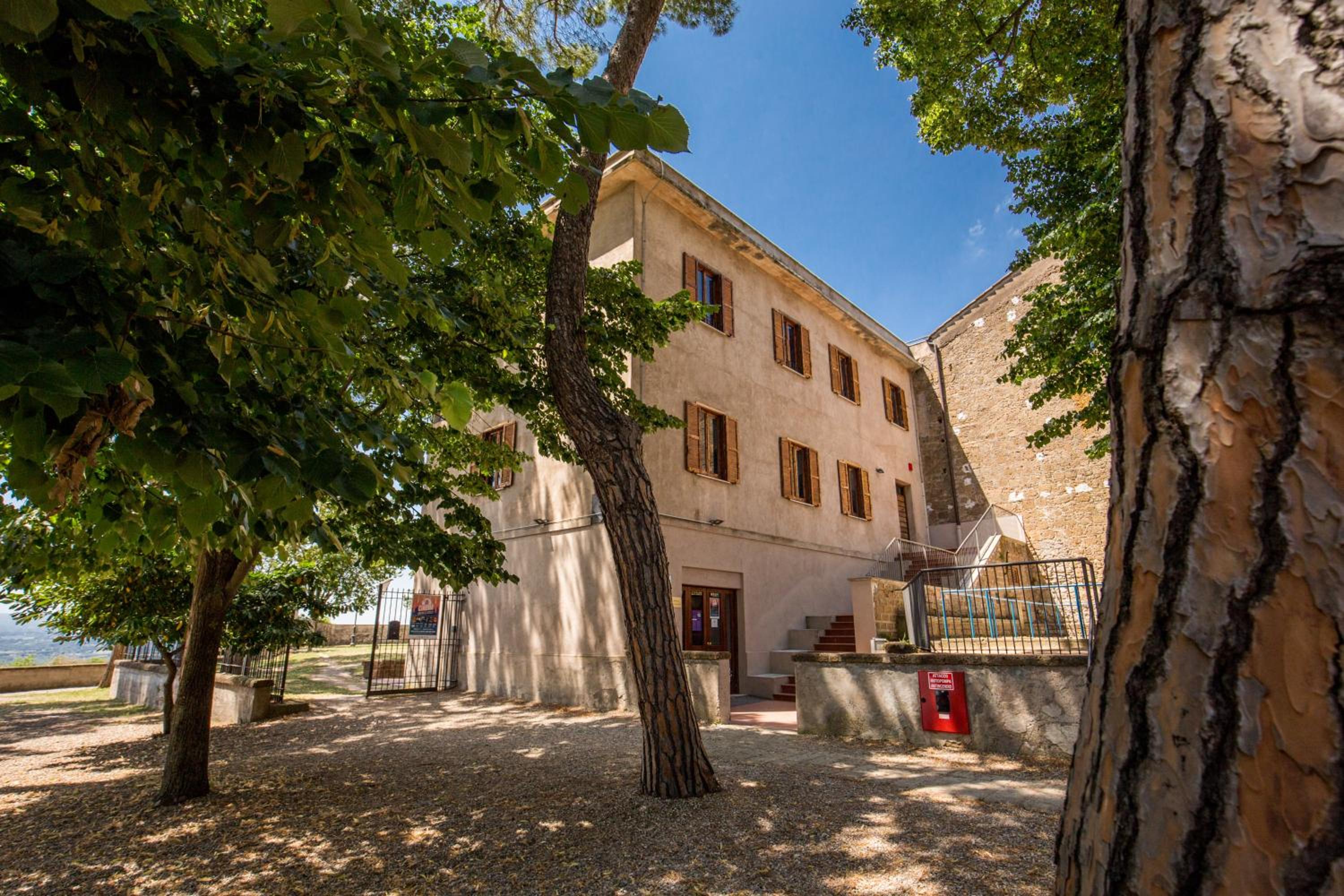 ecOstello Magliano Sabina