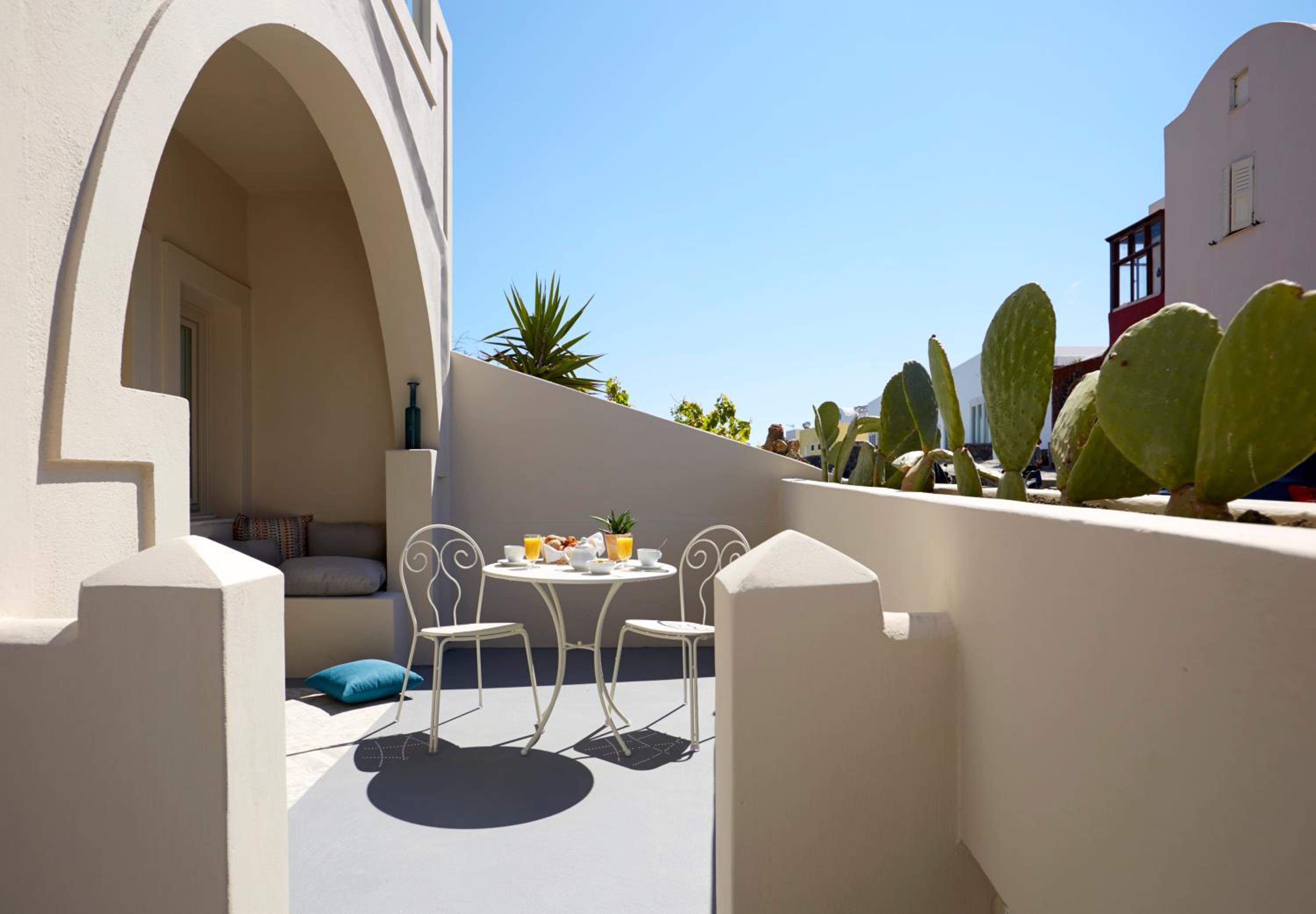 Oia Vacations - Fileria Suites - Property Image 3