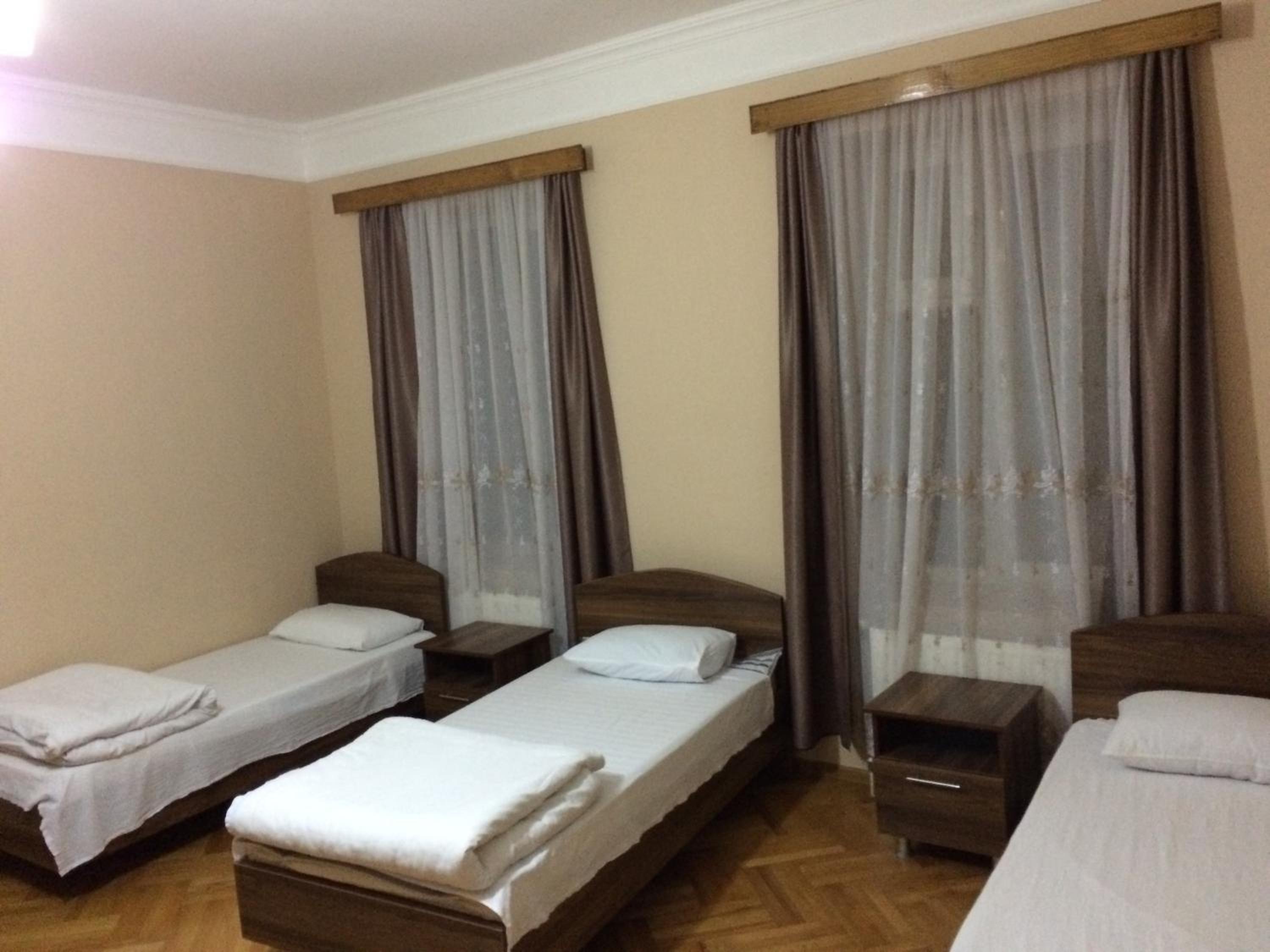 Mari Guest House