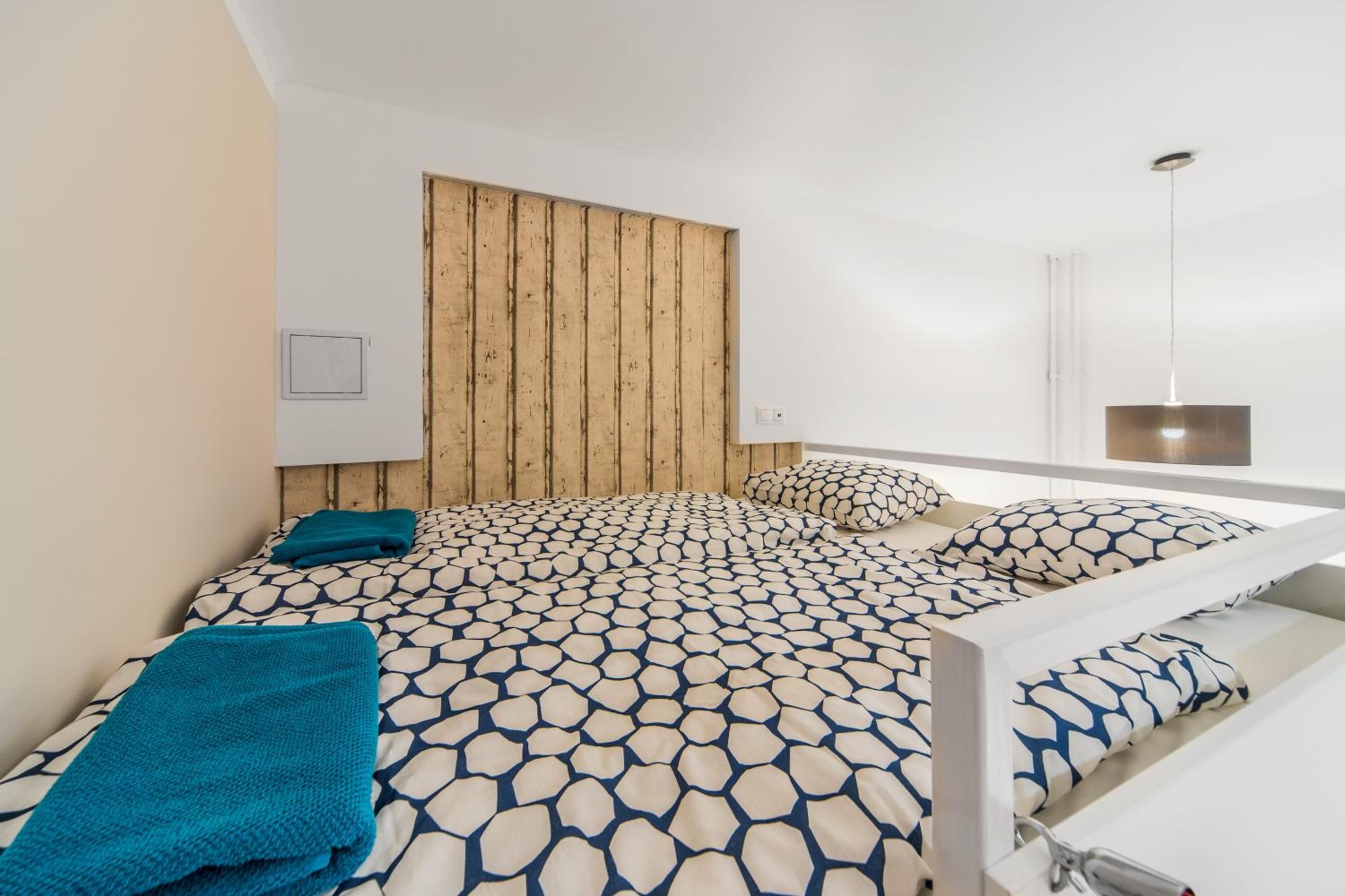 Astoria Airconed Apartments