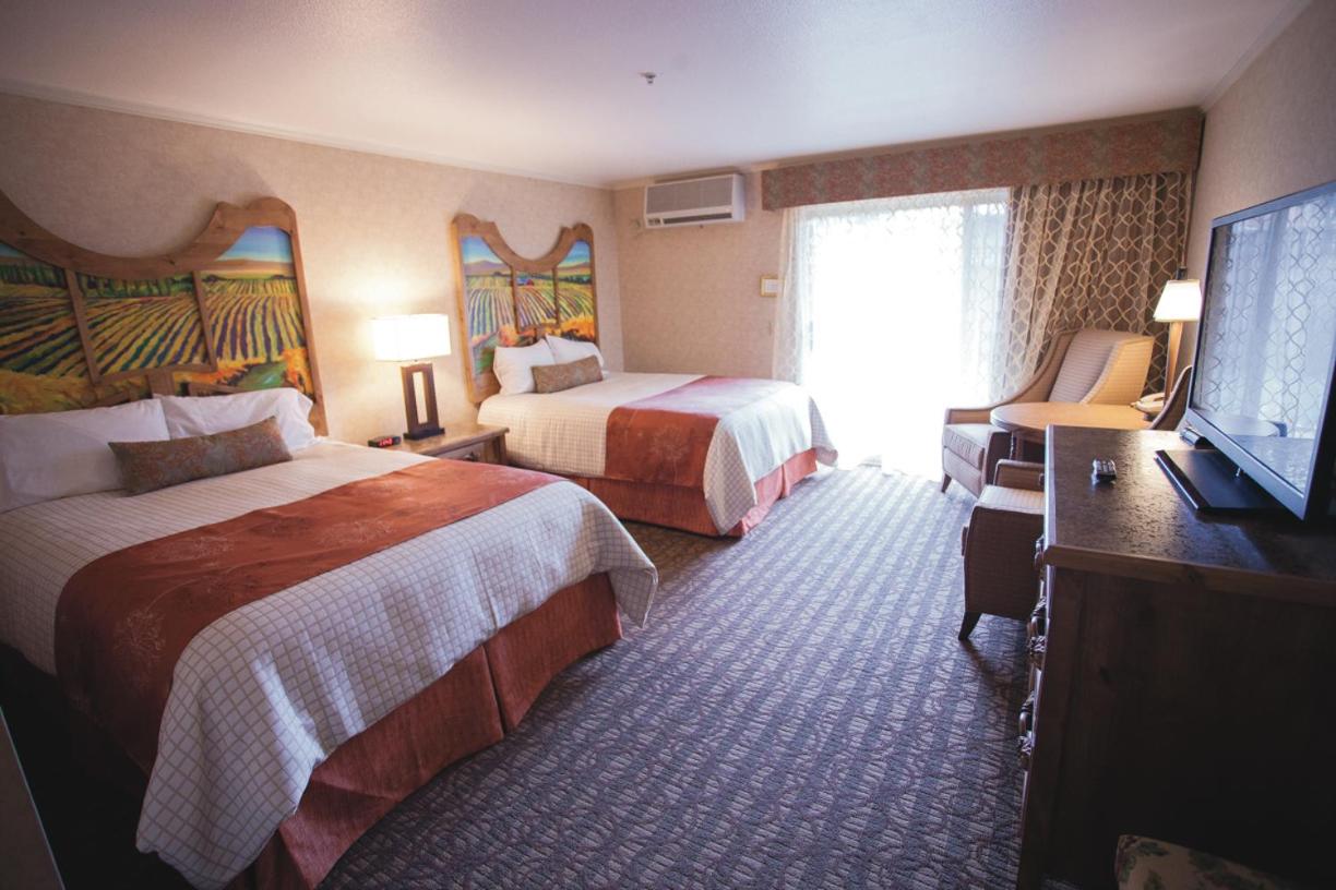 Napa Valley / Sonoma Vacations - El Bonita Motel - Property Image 3