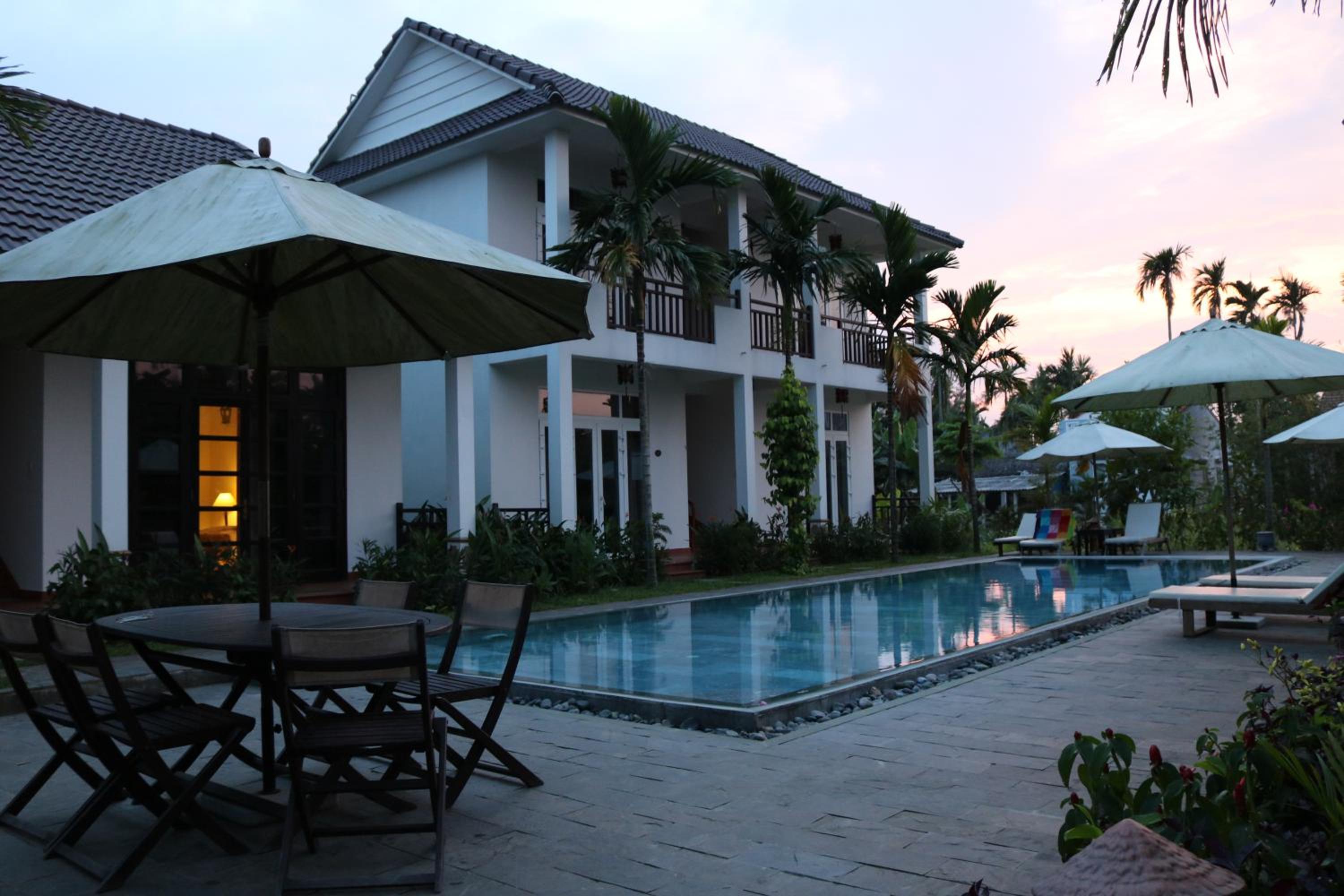 Green Areca villa