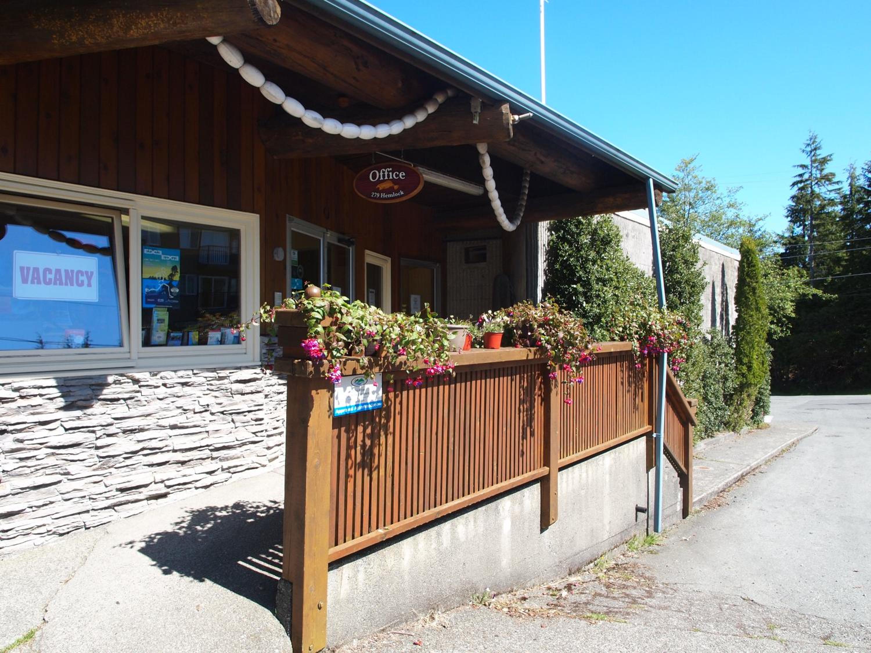 West Coast Motel on the Harbour