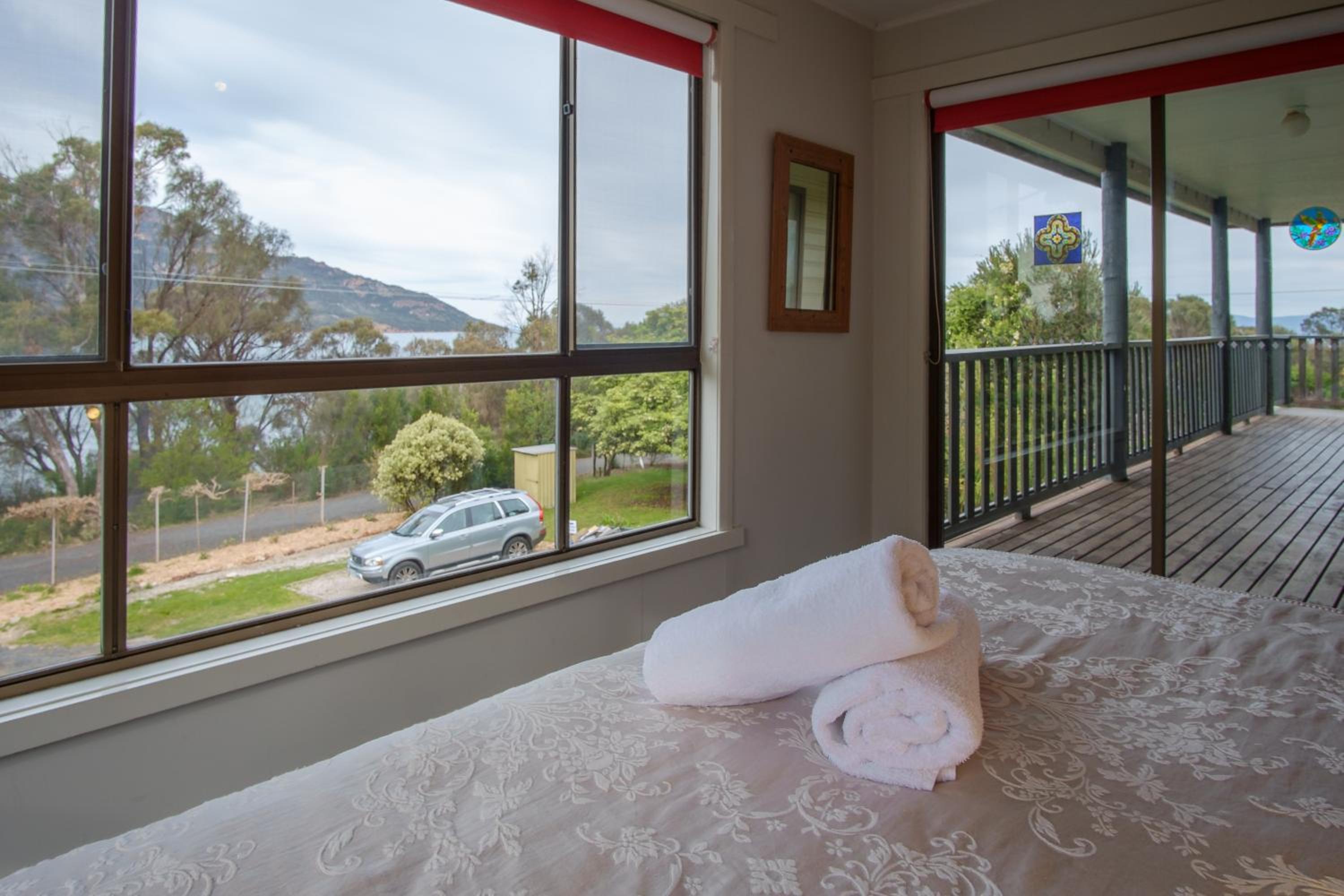 Cove Beach Apartment 2