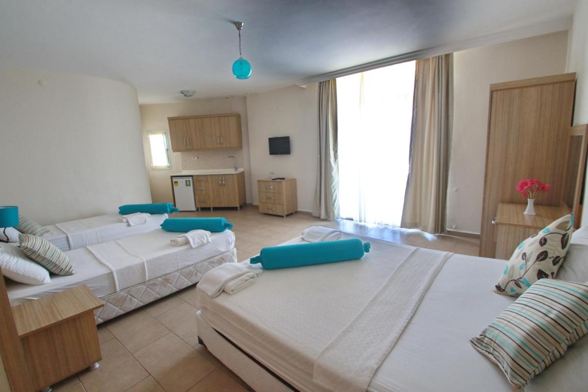 Ponz Hotel - Image 56