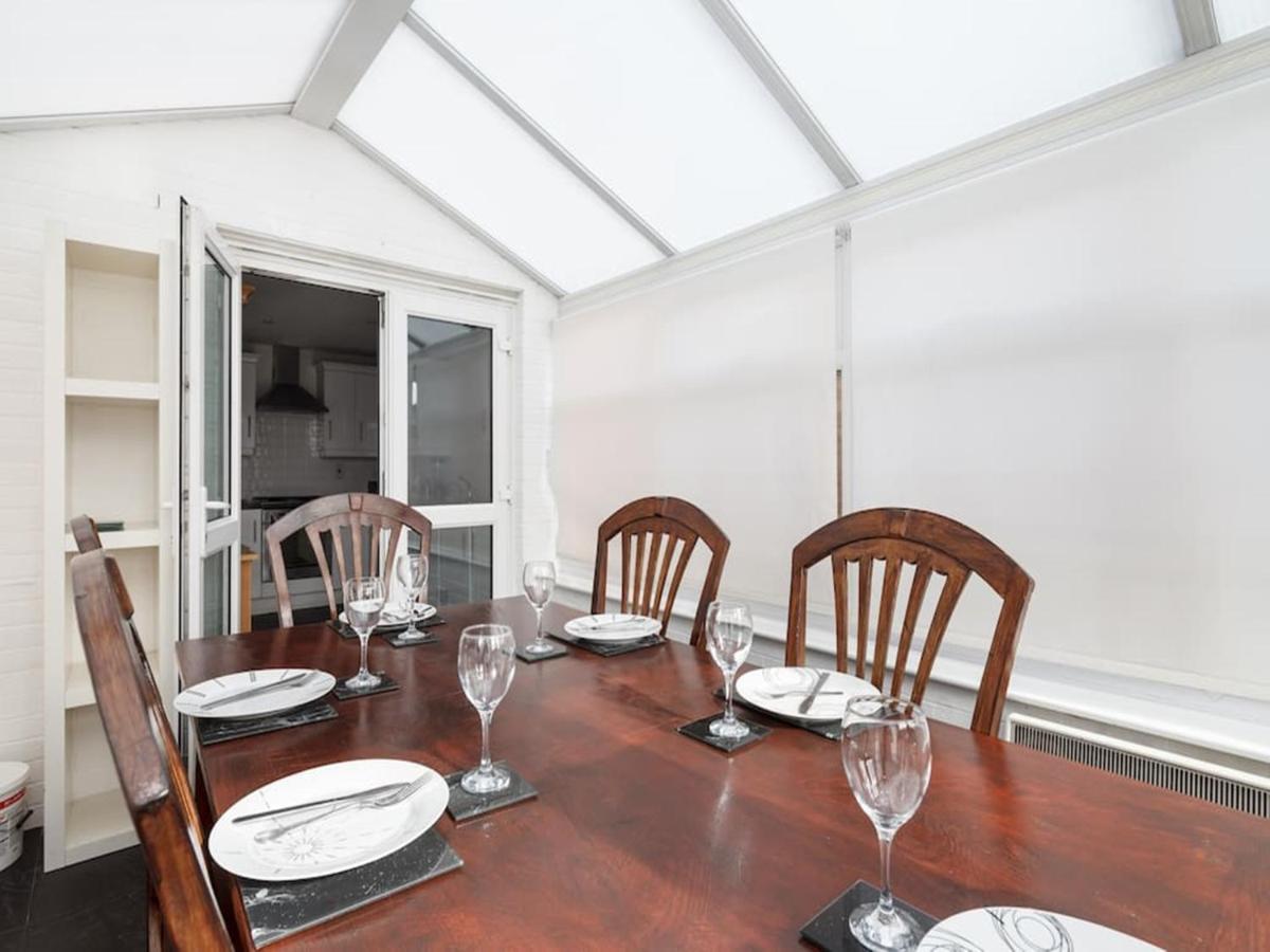 My-Places Abbotsfield Court Townhouse view 3