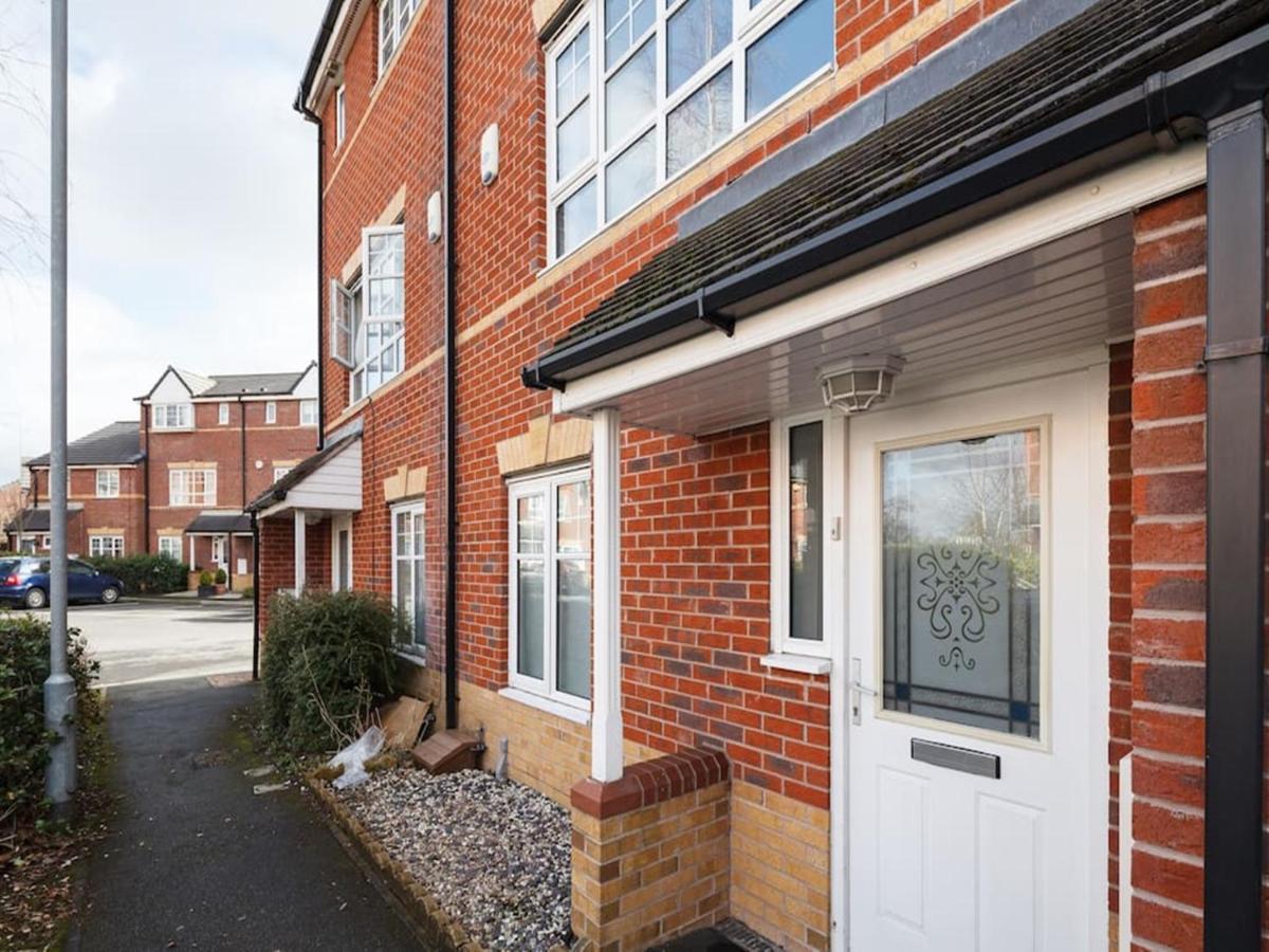 My-Places Abbotsfield Court Townhouse view 5