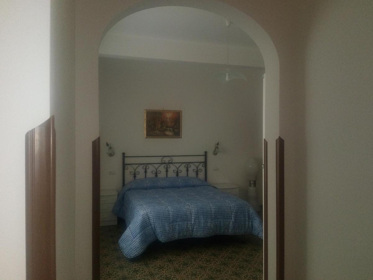 Mira Amalfi